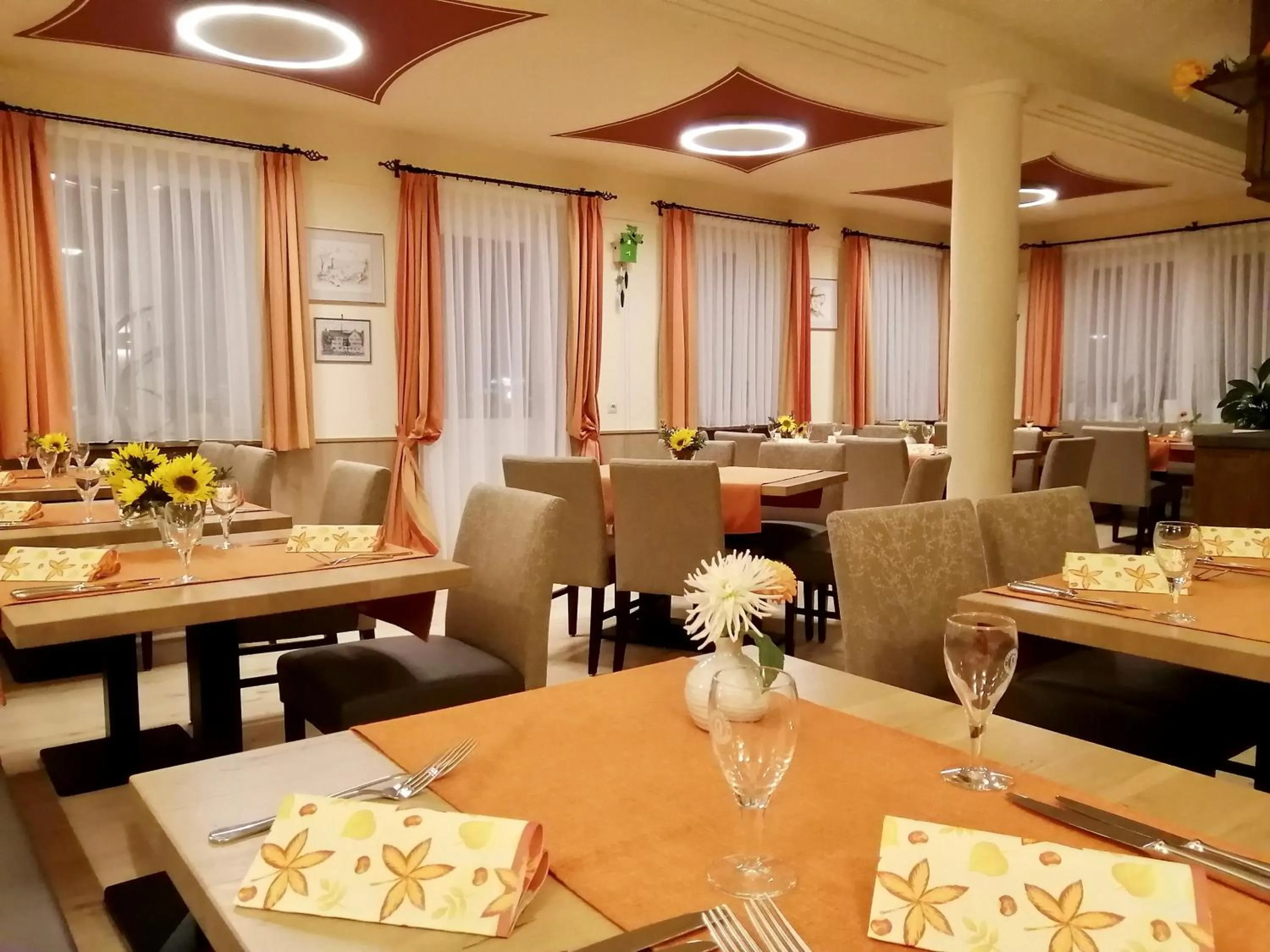 Restaurant/places to eat in Hotel-Gasthaus zur Eiche