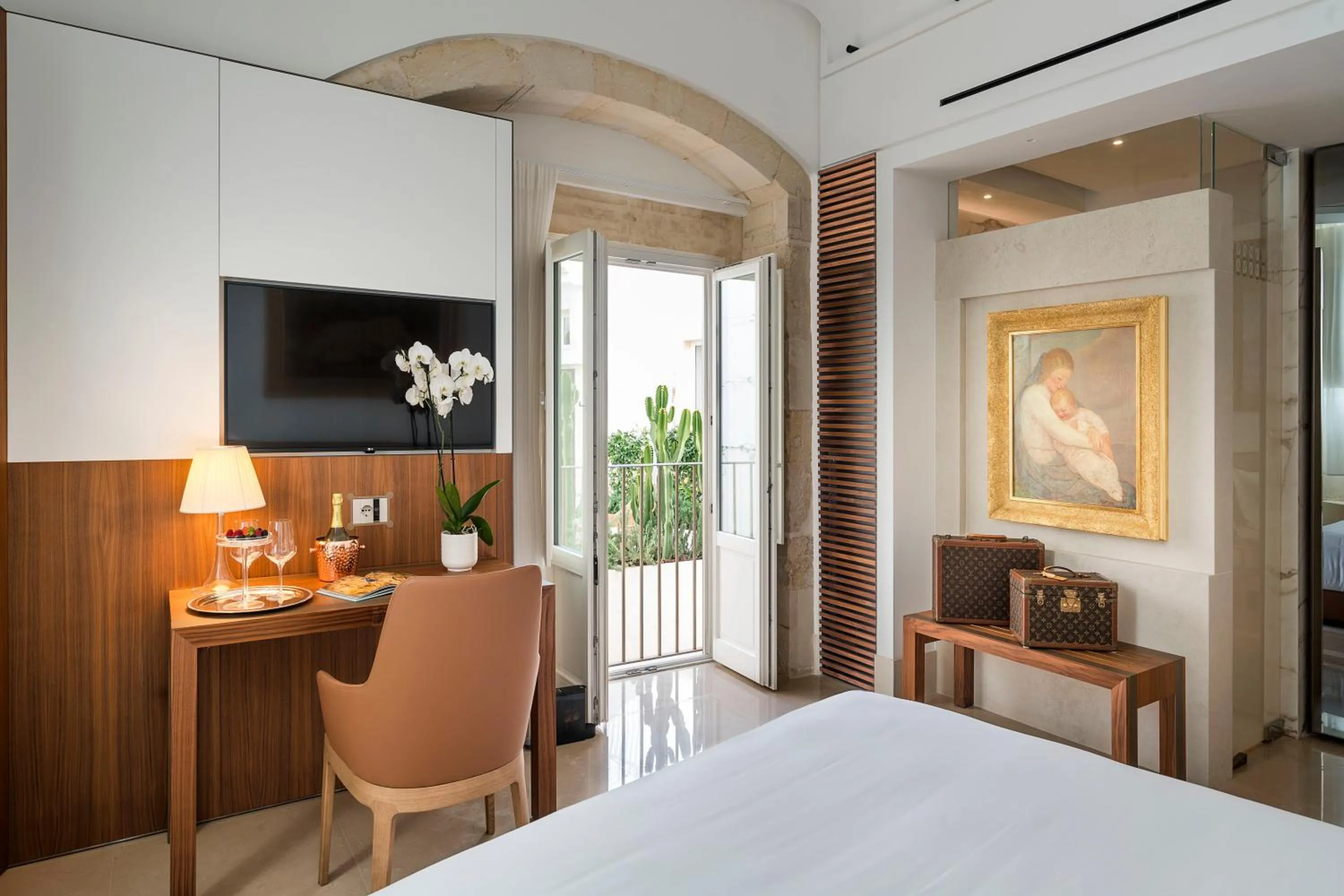 Photo of the whole room, Bed in Maniace Boutique Hotel Ortigia - UNA Esperienze