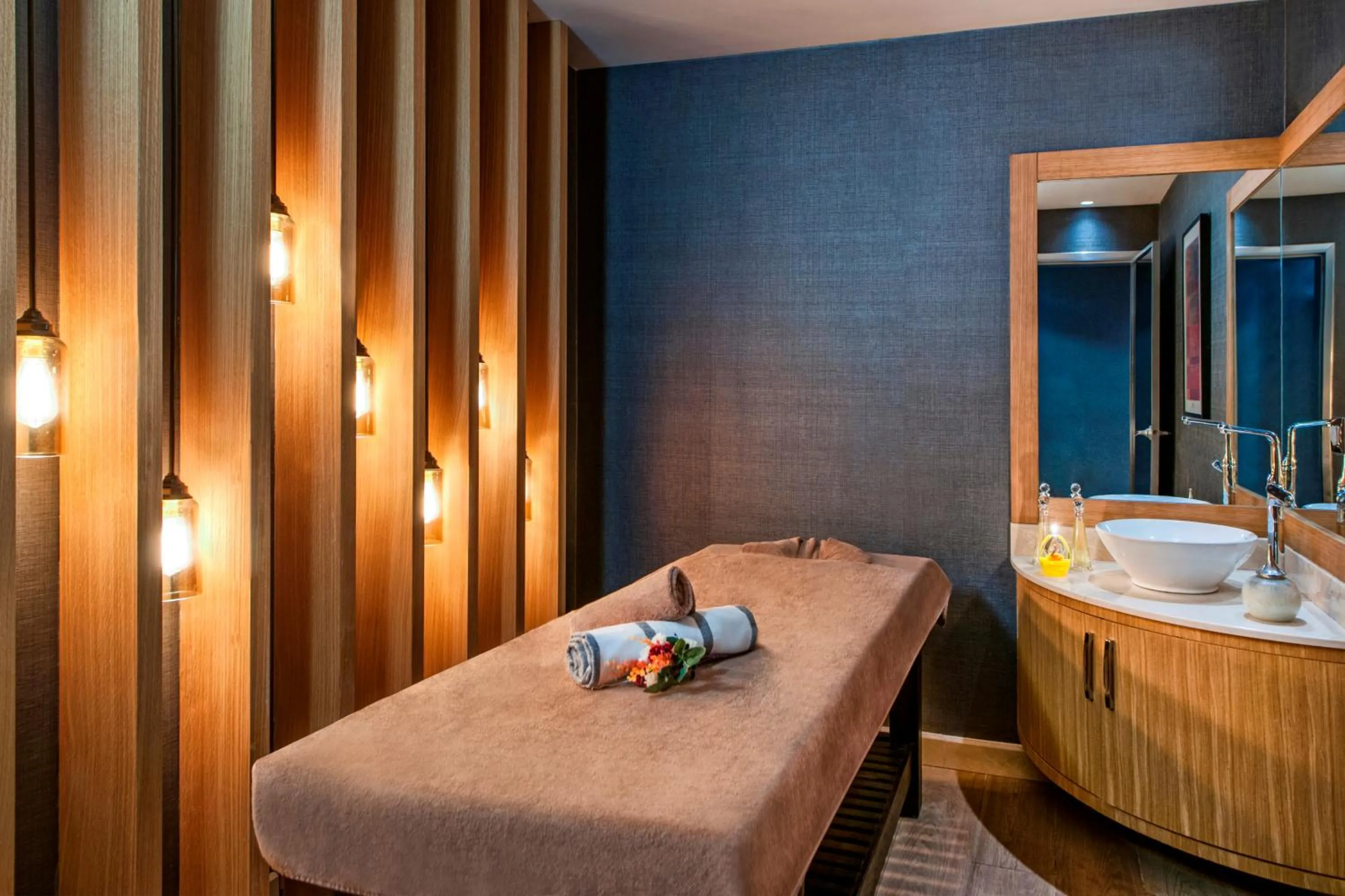 Massage, Bed in Elite World Marmaris - Adult Only