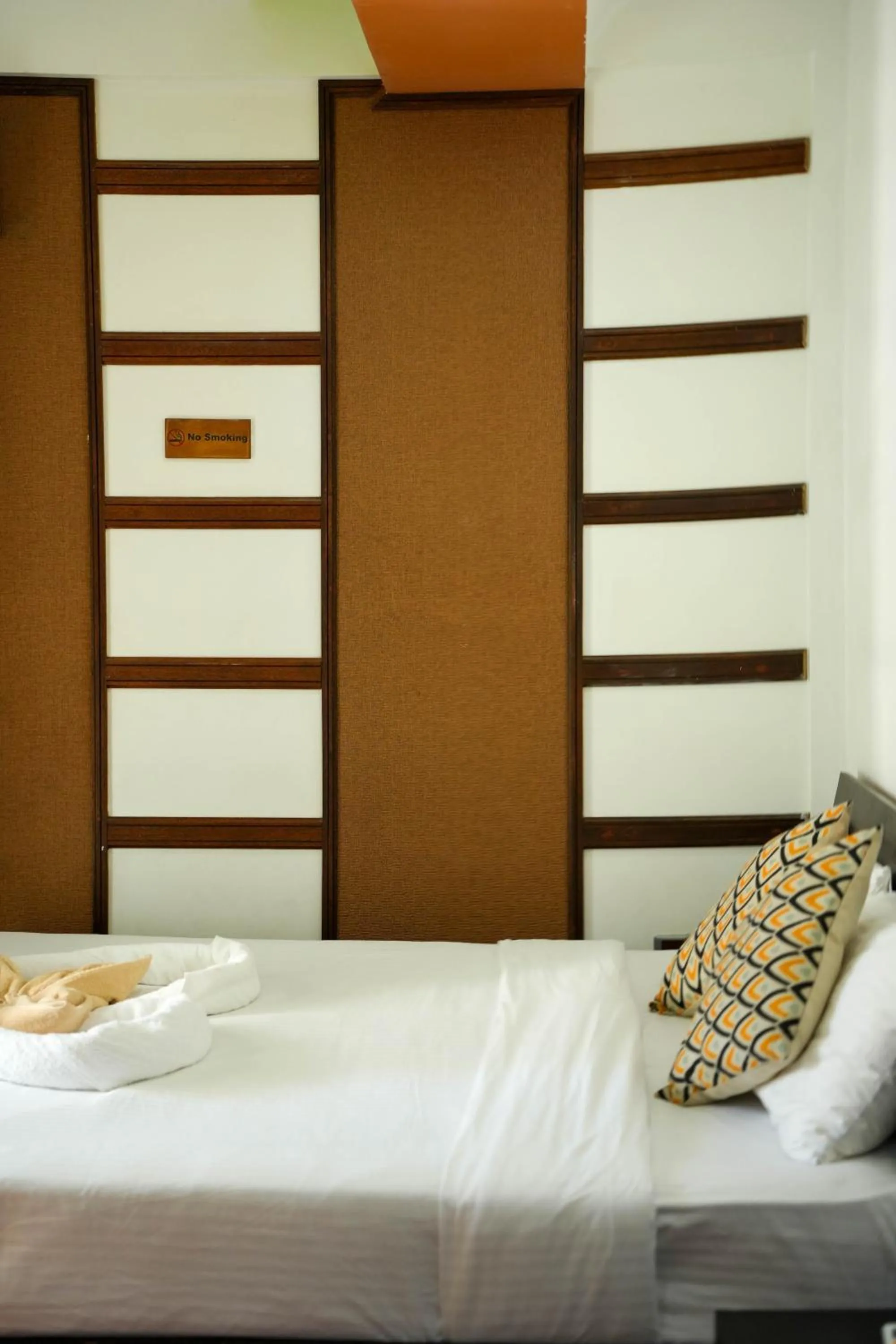 Bed in Ripple Beach Inn