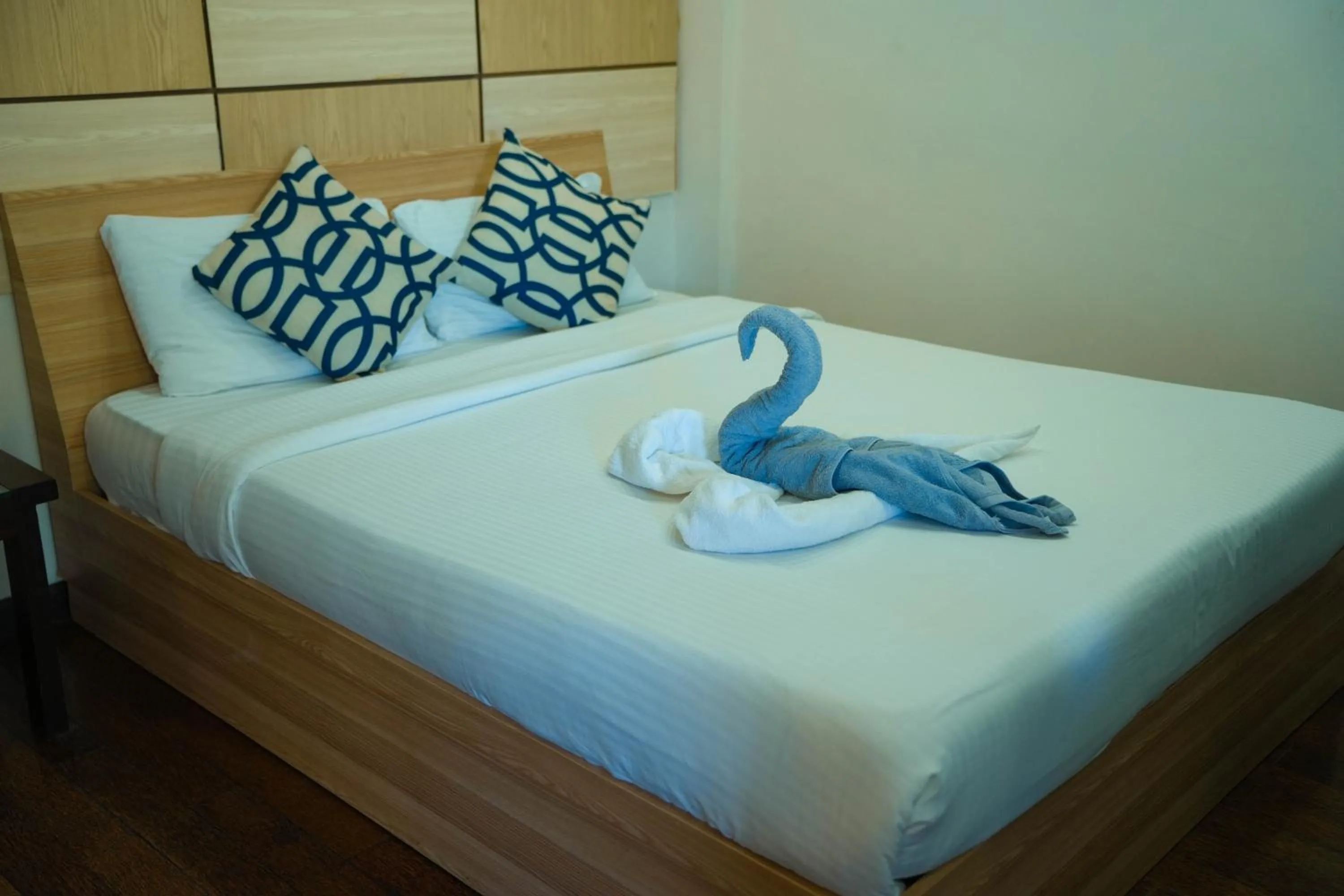 Bed in Ripple Beach Inn