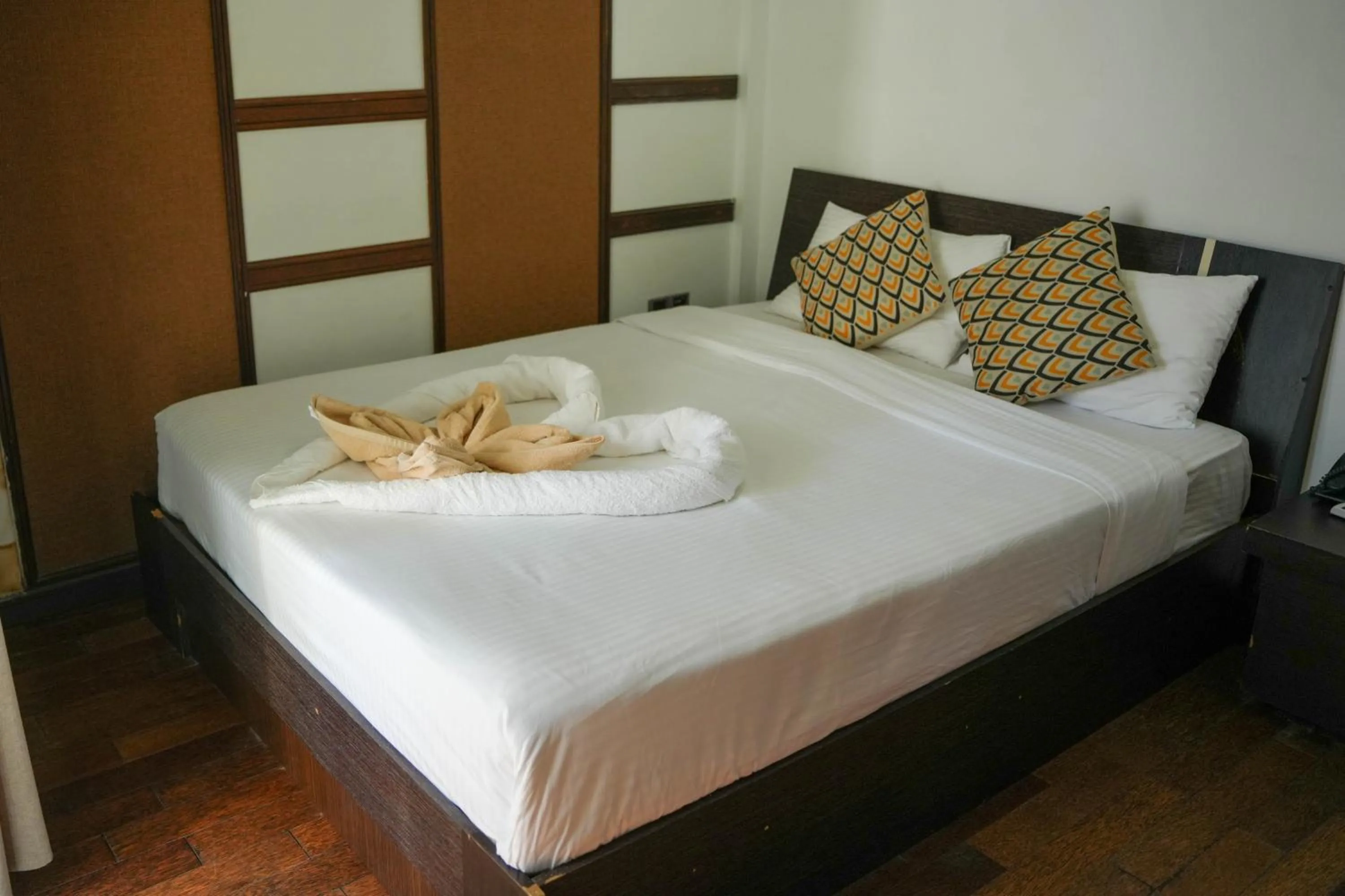 Bed in Ripple Beach Inn