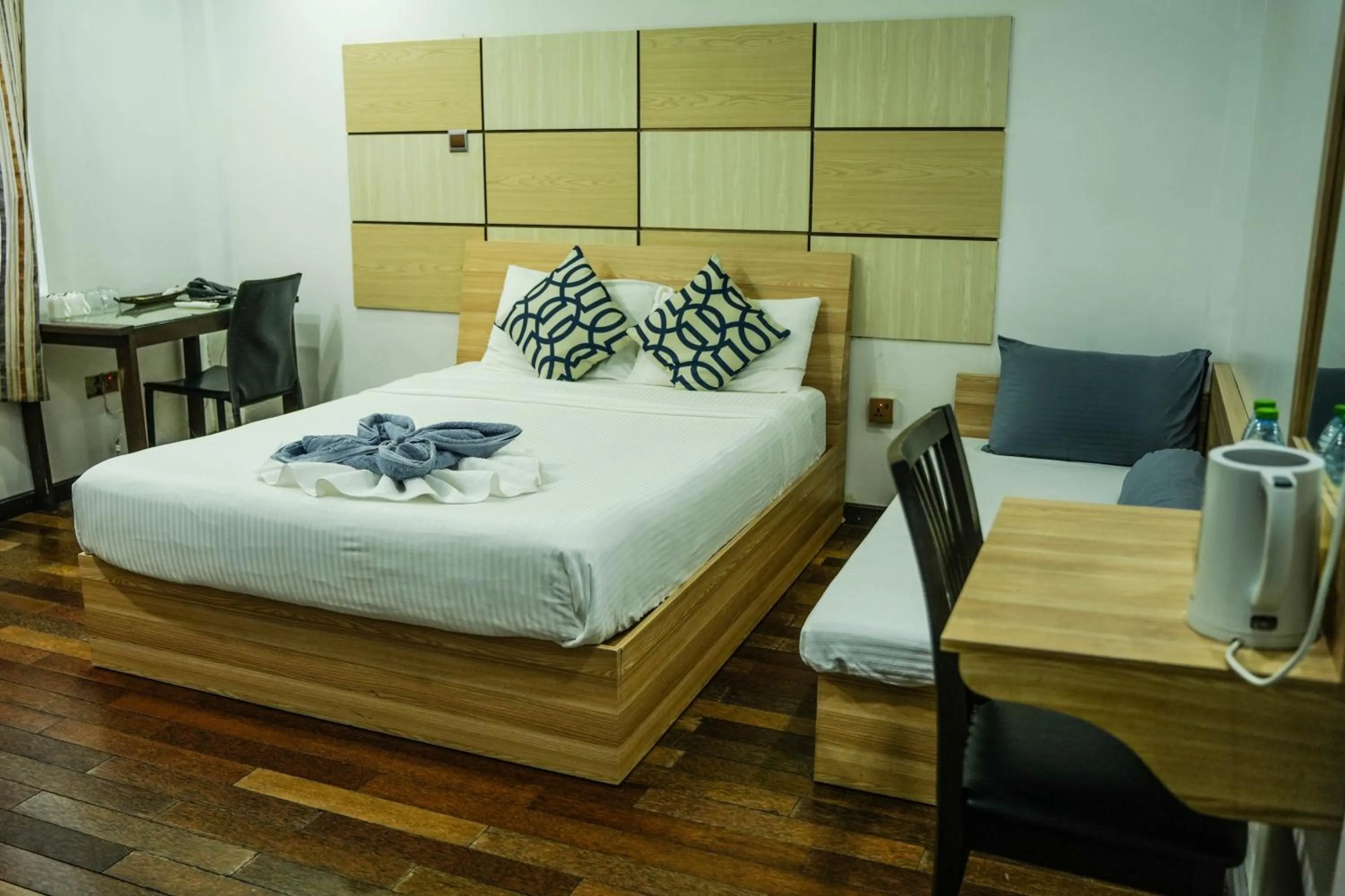 Bed in Ripple Beach Inn