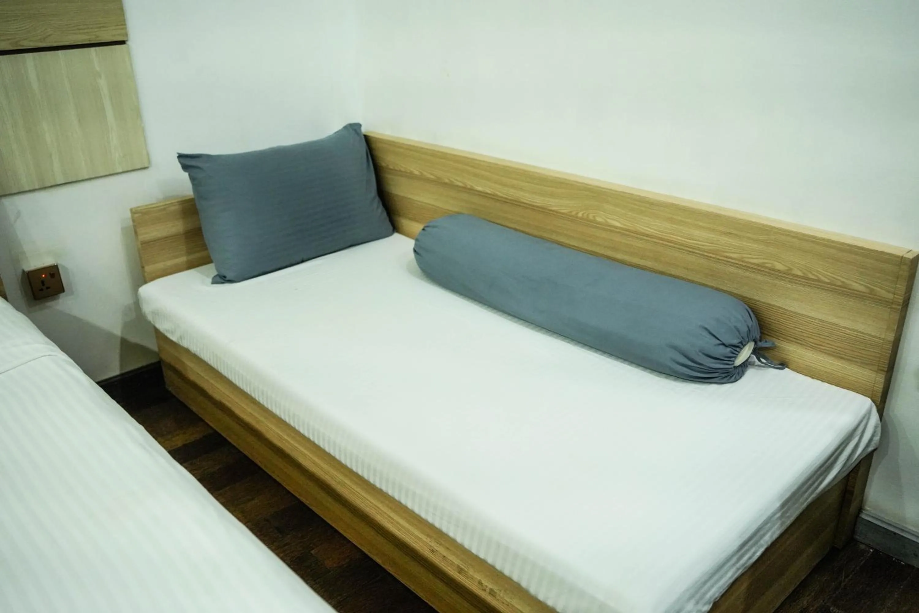 Bed in Ripple Beach Inn