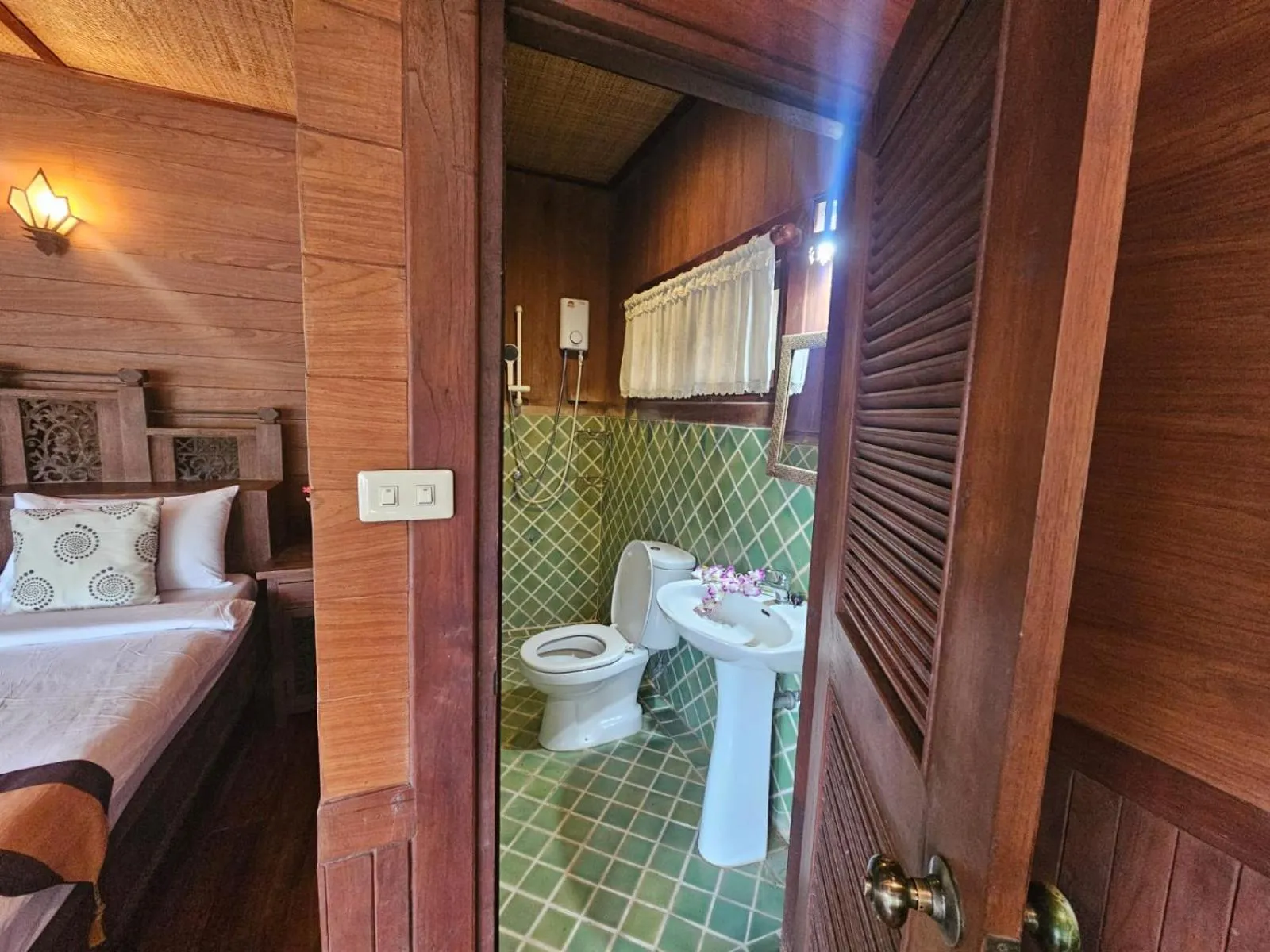 Bed in Insda Wellness Resort