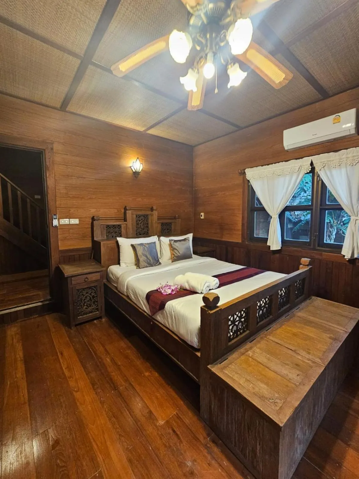 Bed in Insda Wellness Resort