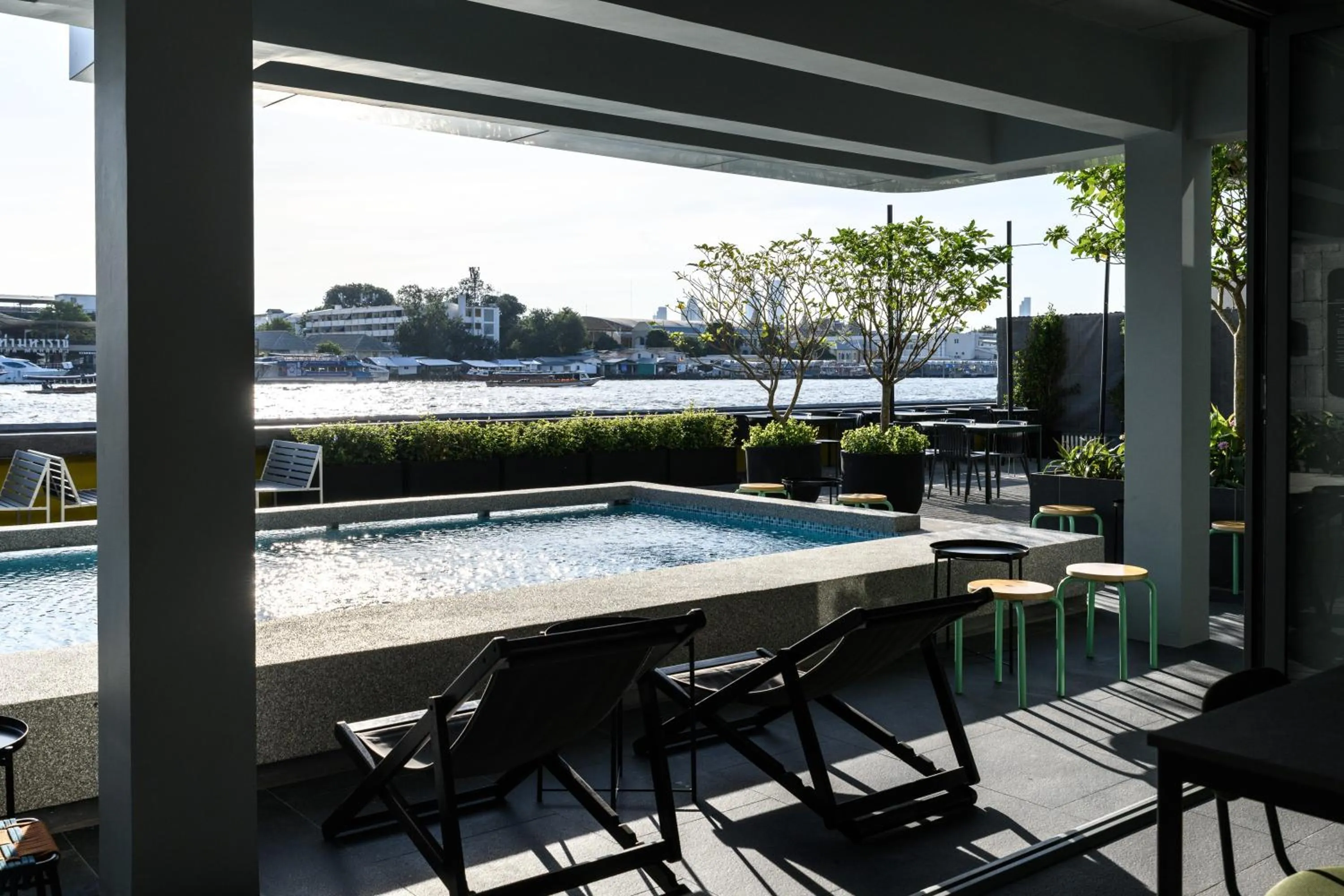 Swimming pool in Mowa Bangkok