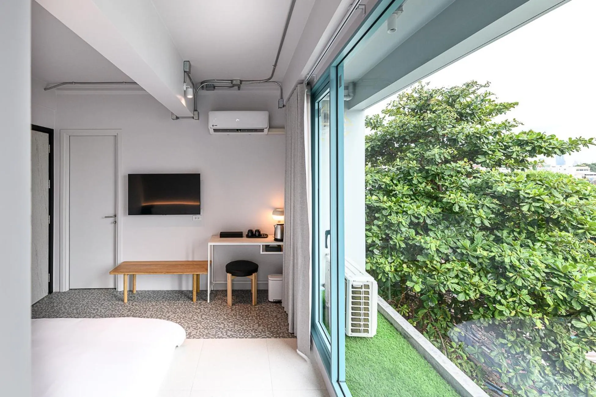 TV and multimedia in Mowa Bangkok