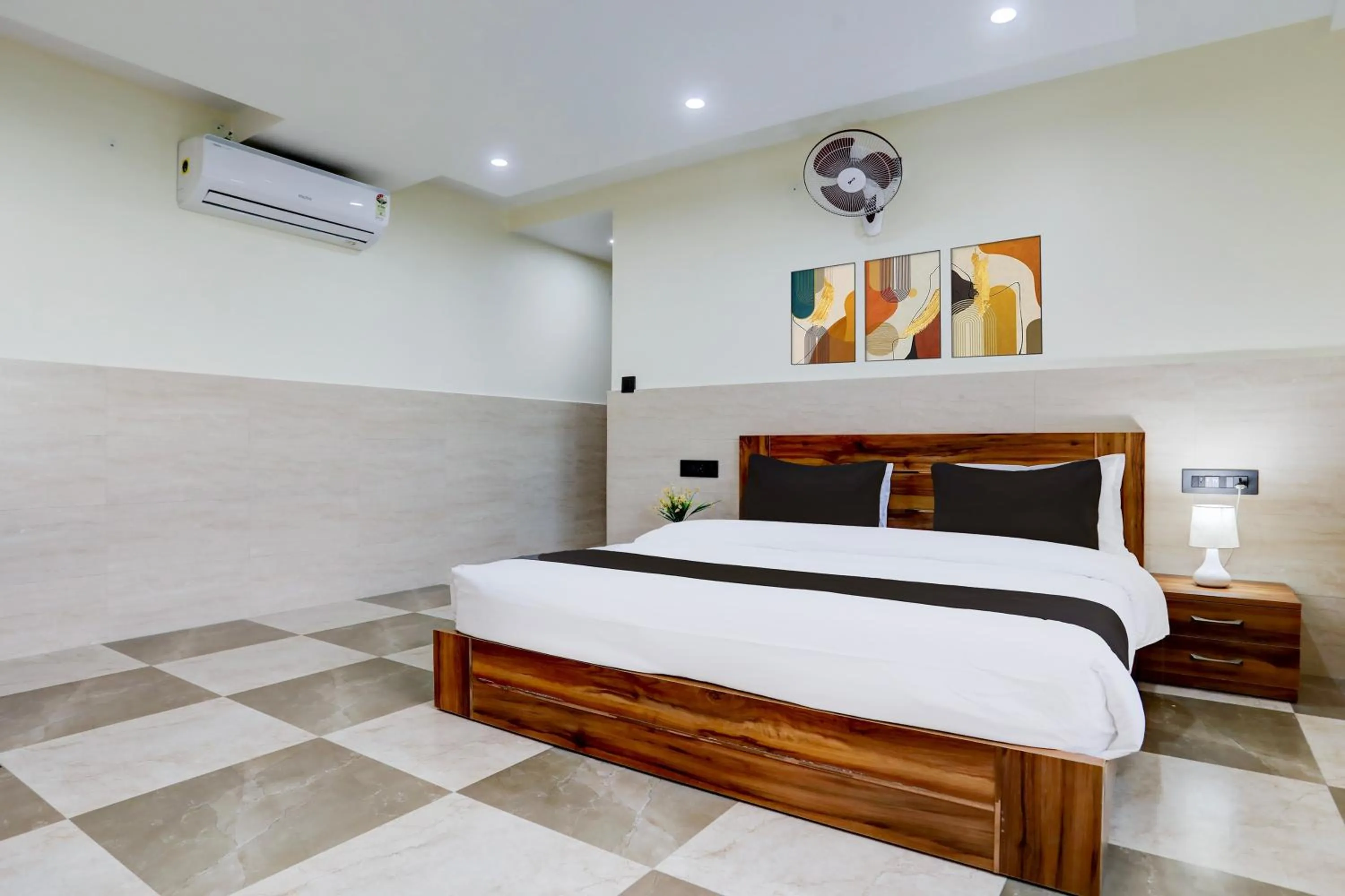 Bedroom, Bed in Collection O Elite