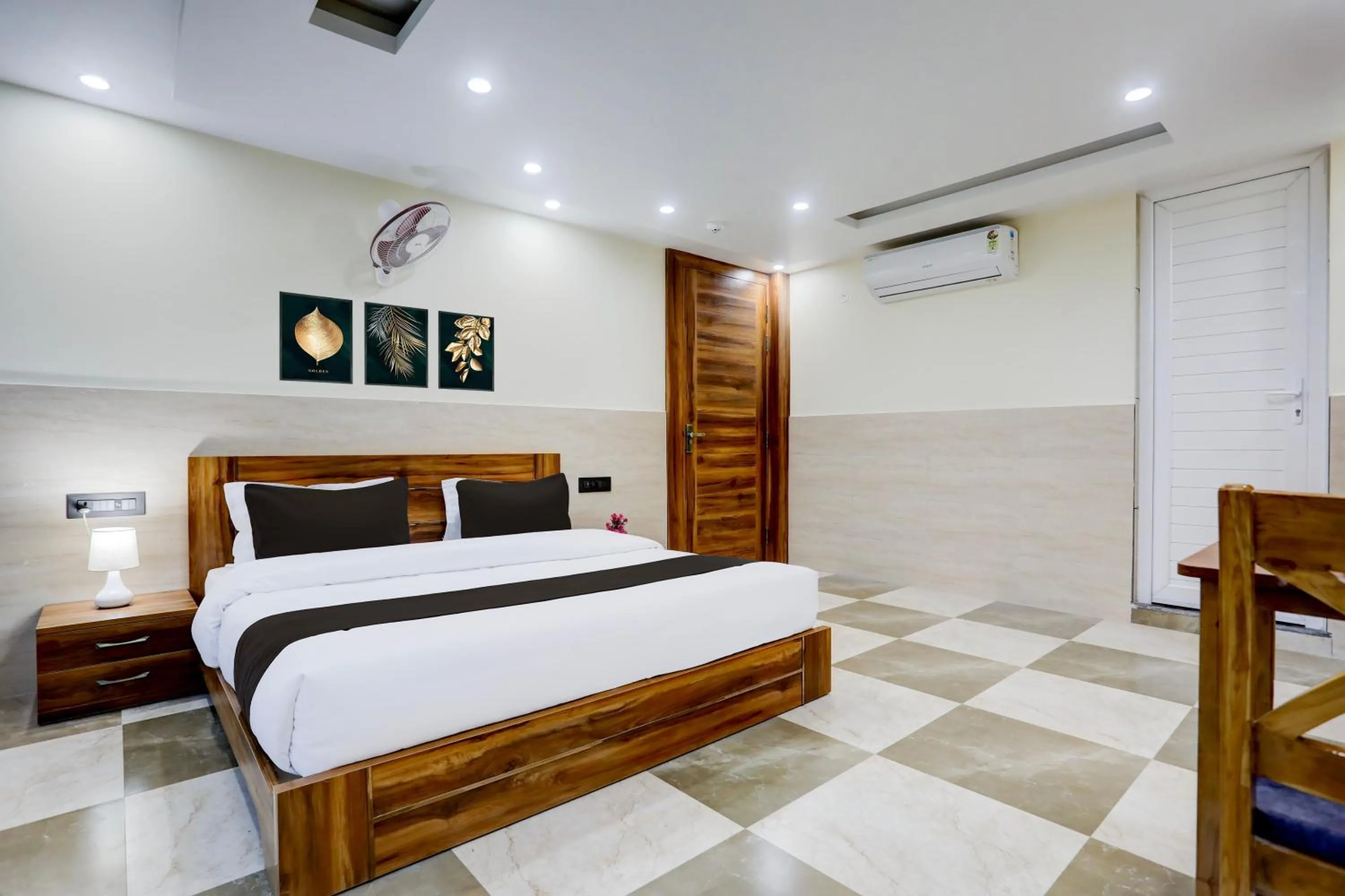 Bedroom, Bed in Collection O Elite