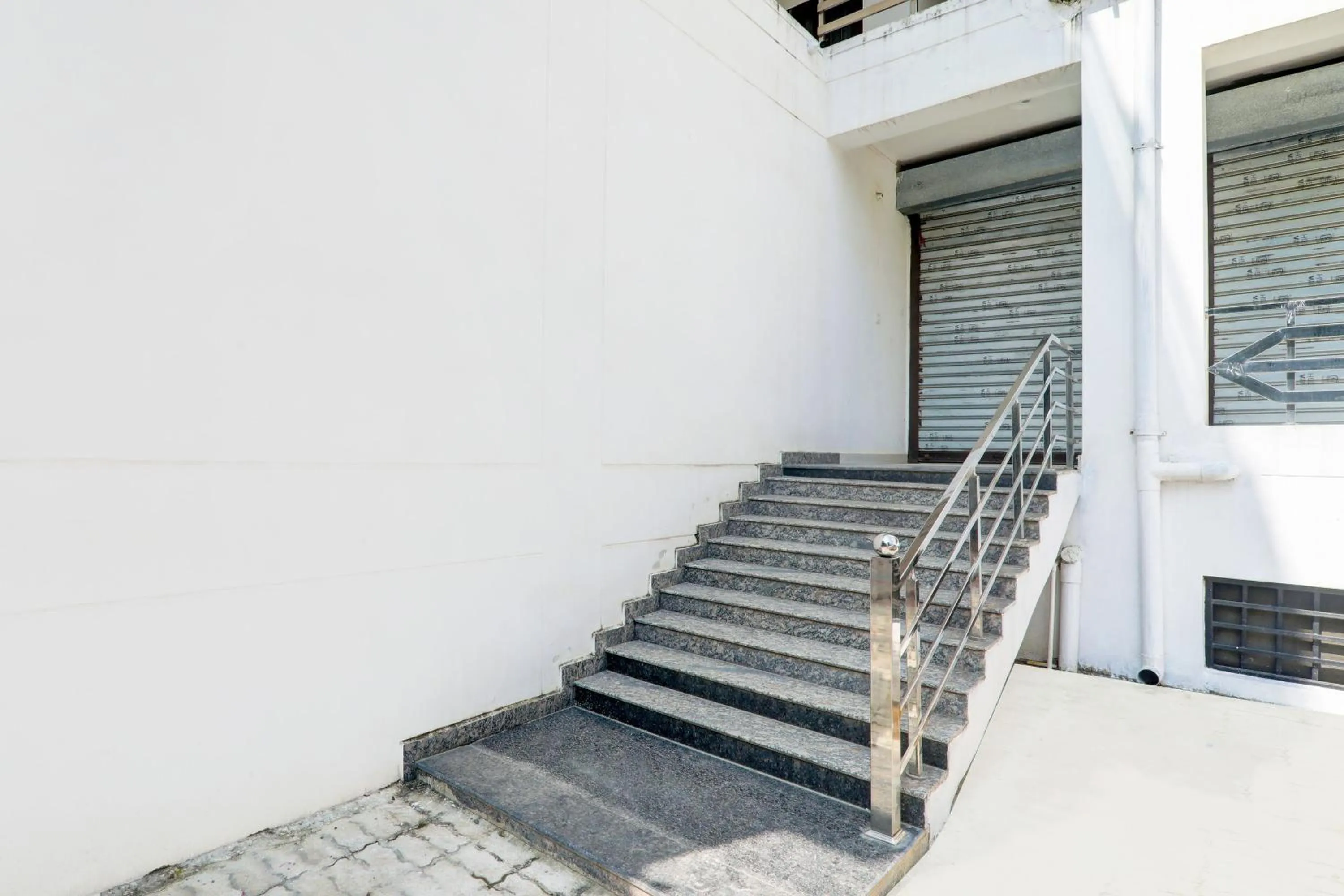 Facade/entrance in Hotel O by OYO Serene Inn Hotel And Restaurant