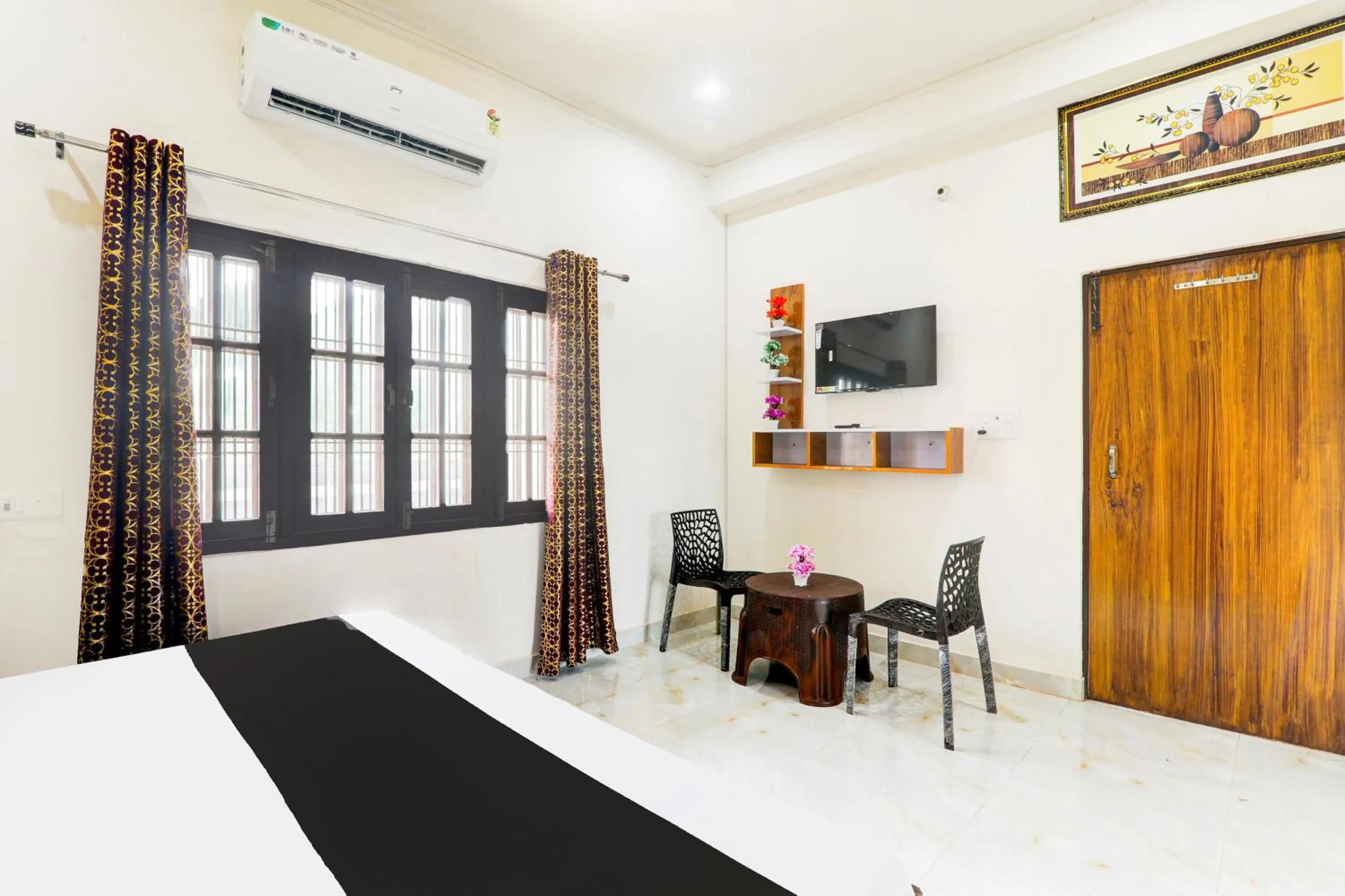 Bedroom, Bed in Hotel O by OYO Serene Inn Hotel And Restaurant