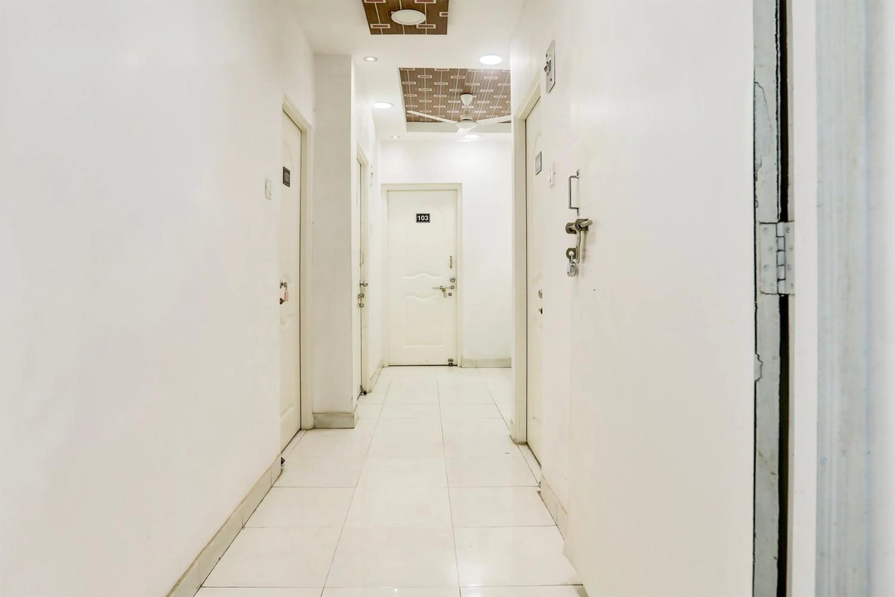 Lobby or reception in Hotel O GREEN PALMS