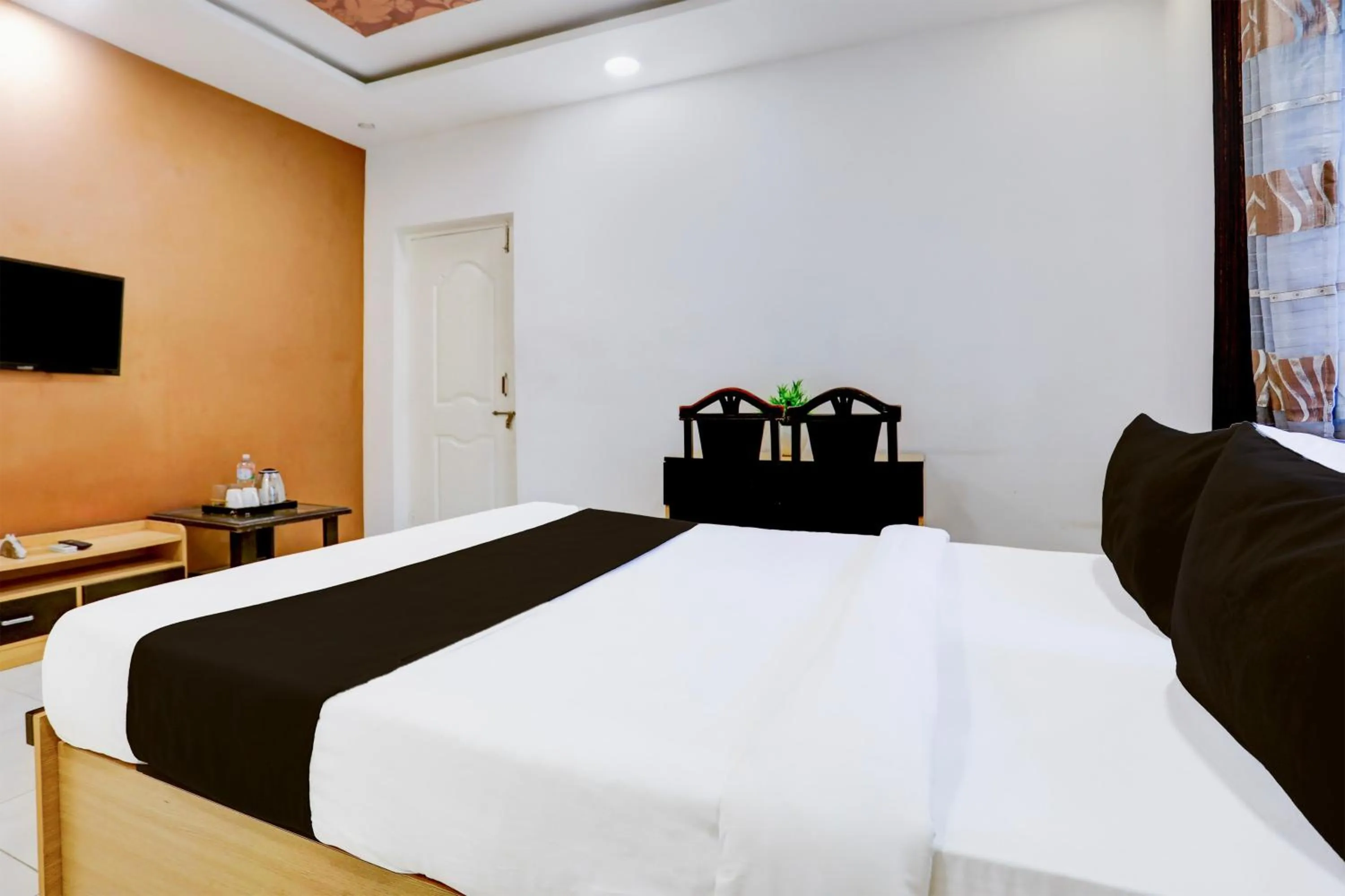 Bedroom in Hotel O GREEN PALMS