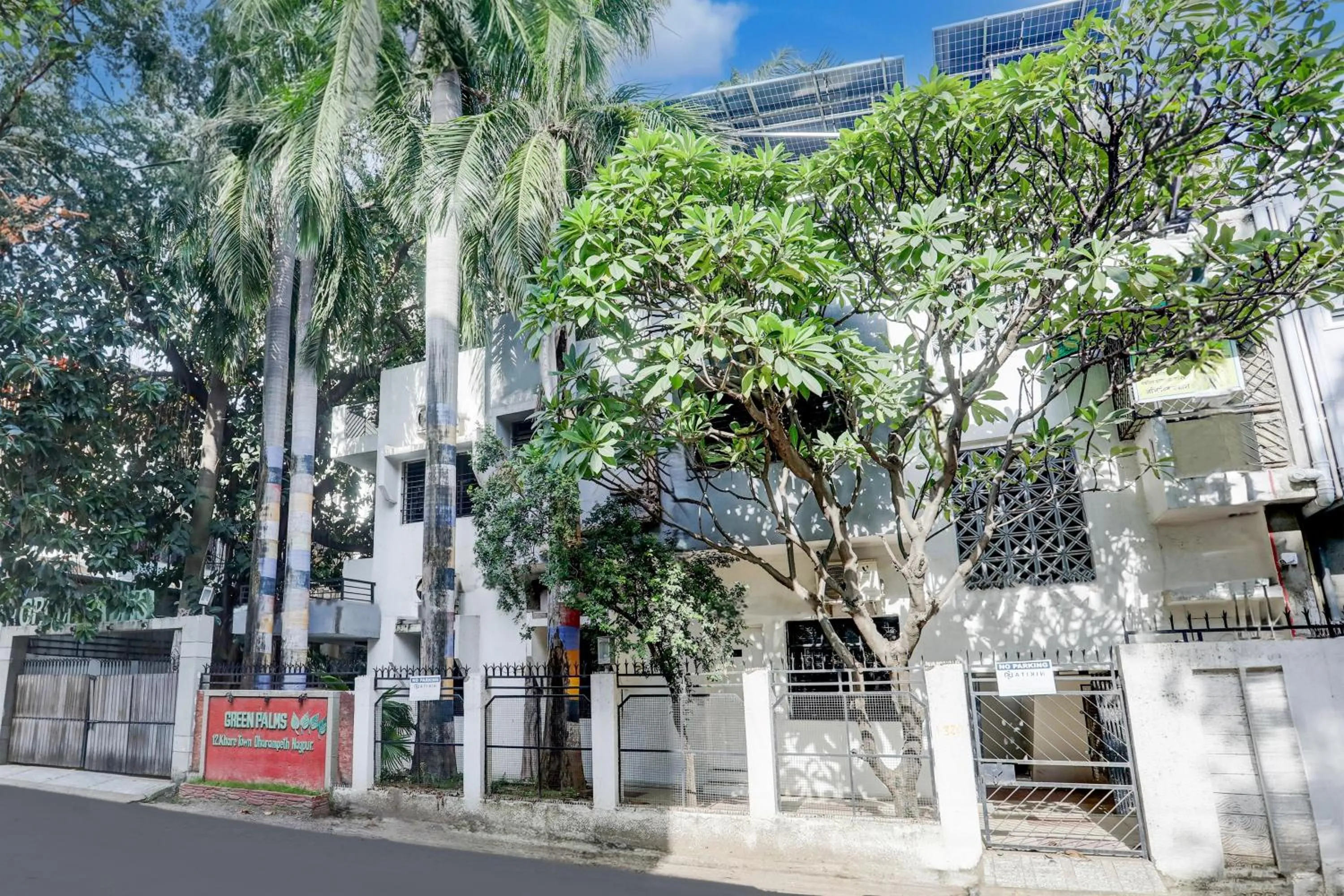 Facade/entrance in Hotel O GREEN PALMS