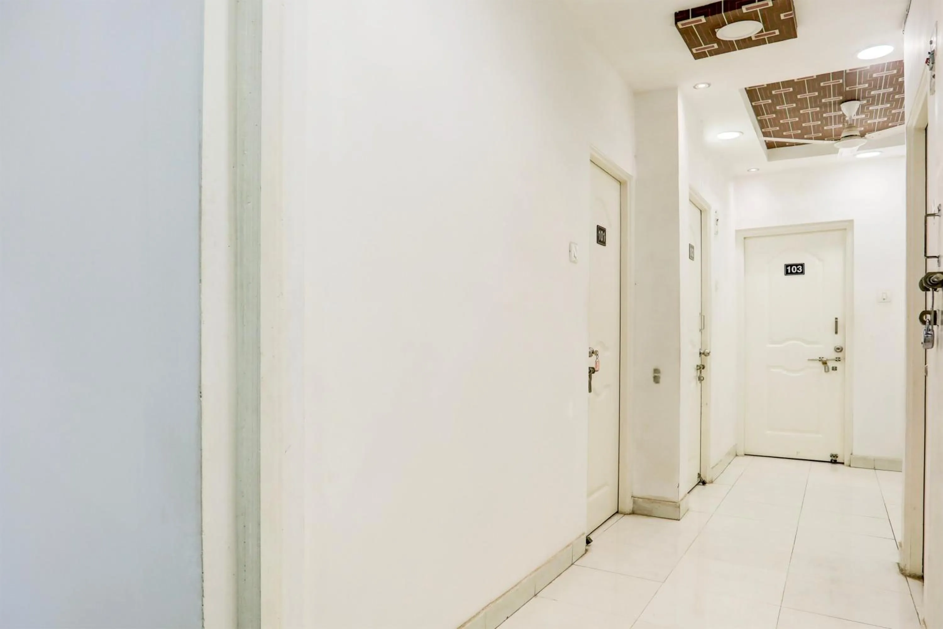 Lobby or reception in Hotel O GREEN PALMS