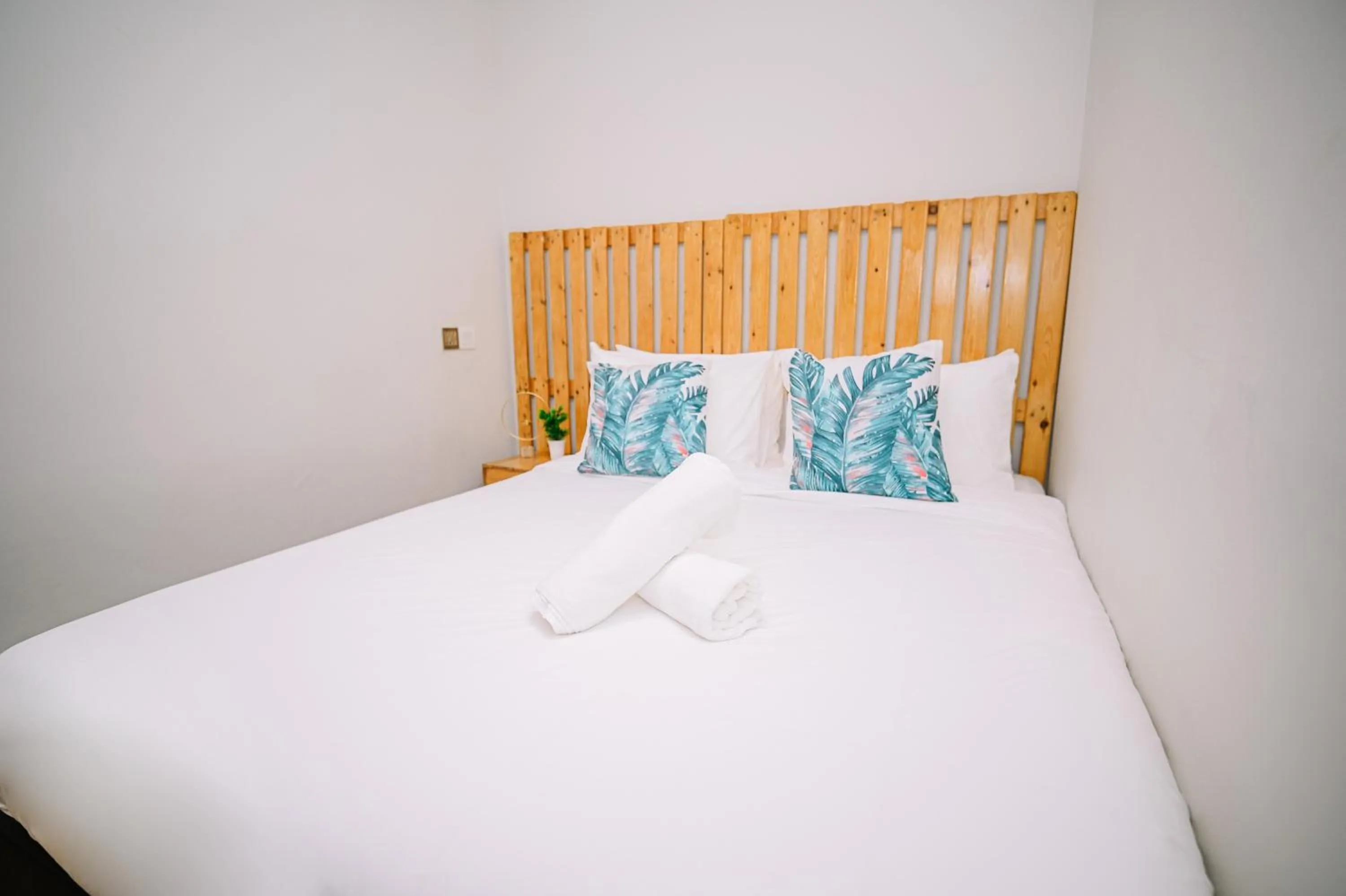 Bed in Swing & Pillows - Kota Warisan, Sepang