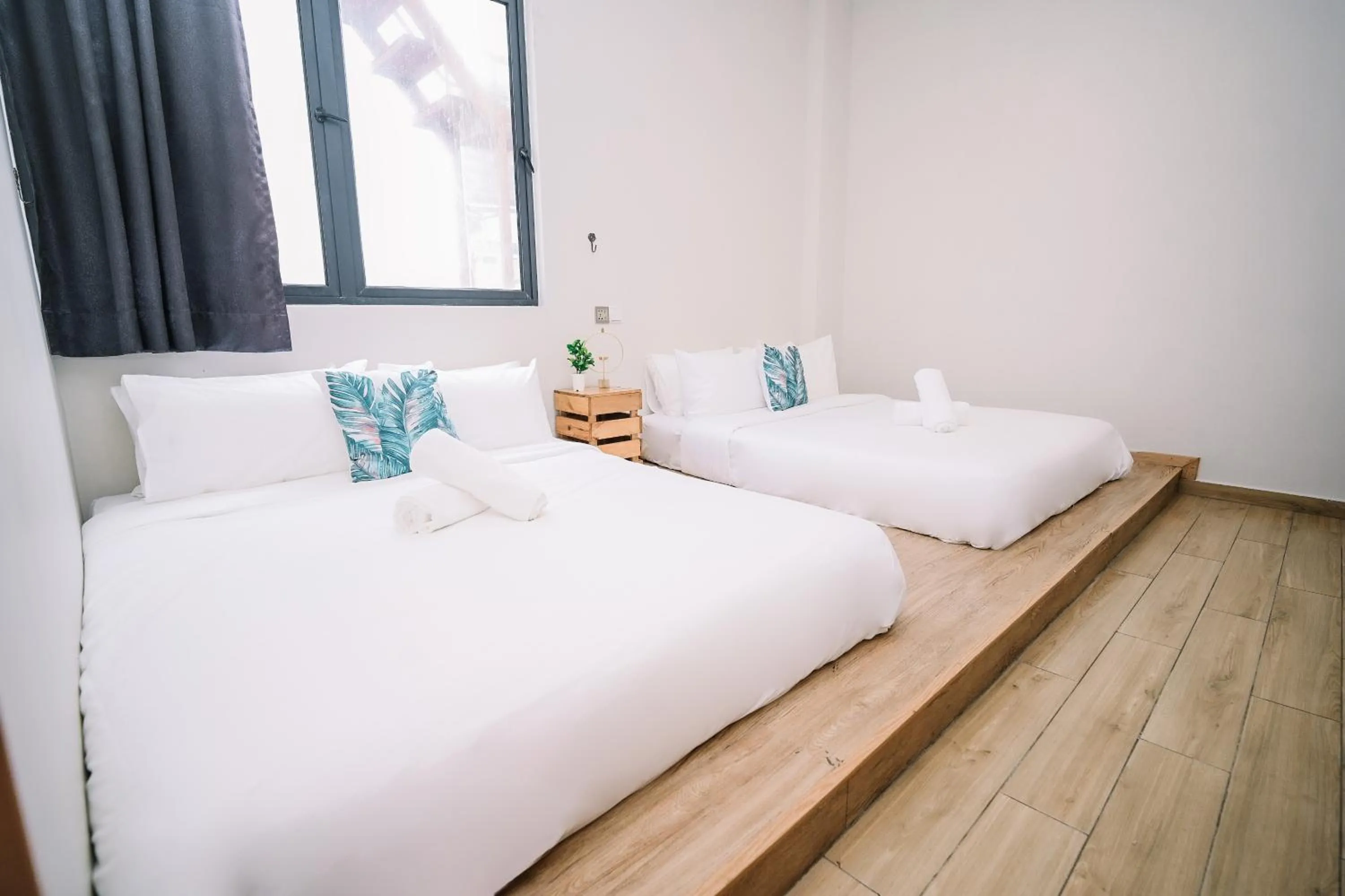 Bed in Swing & Pillows - Kota Warisan, Sepang