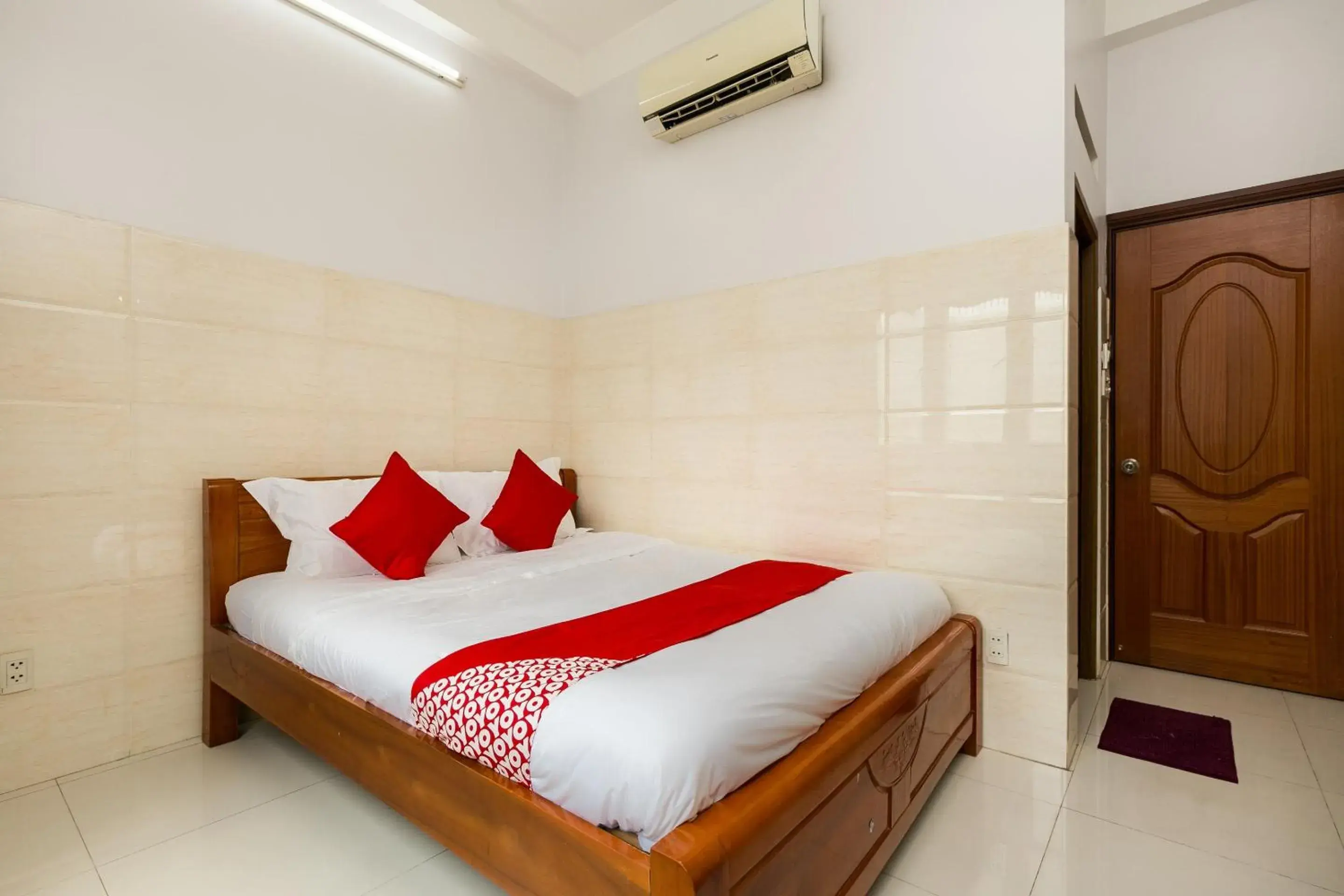 Standard Double Room in Thanh Dat Standard Double Room in Thanh Dat
