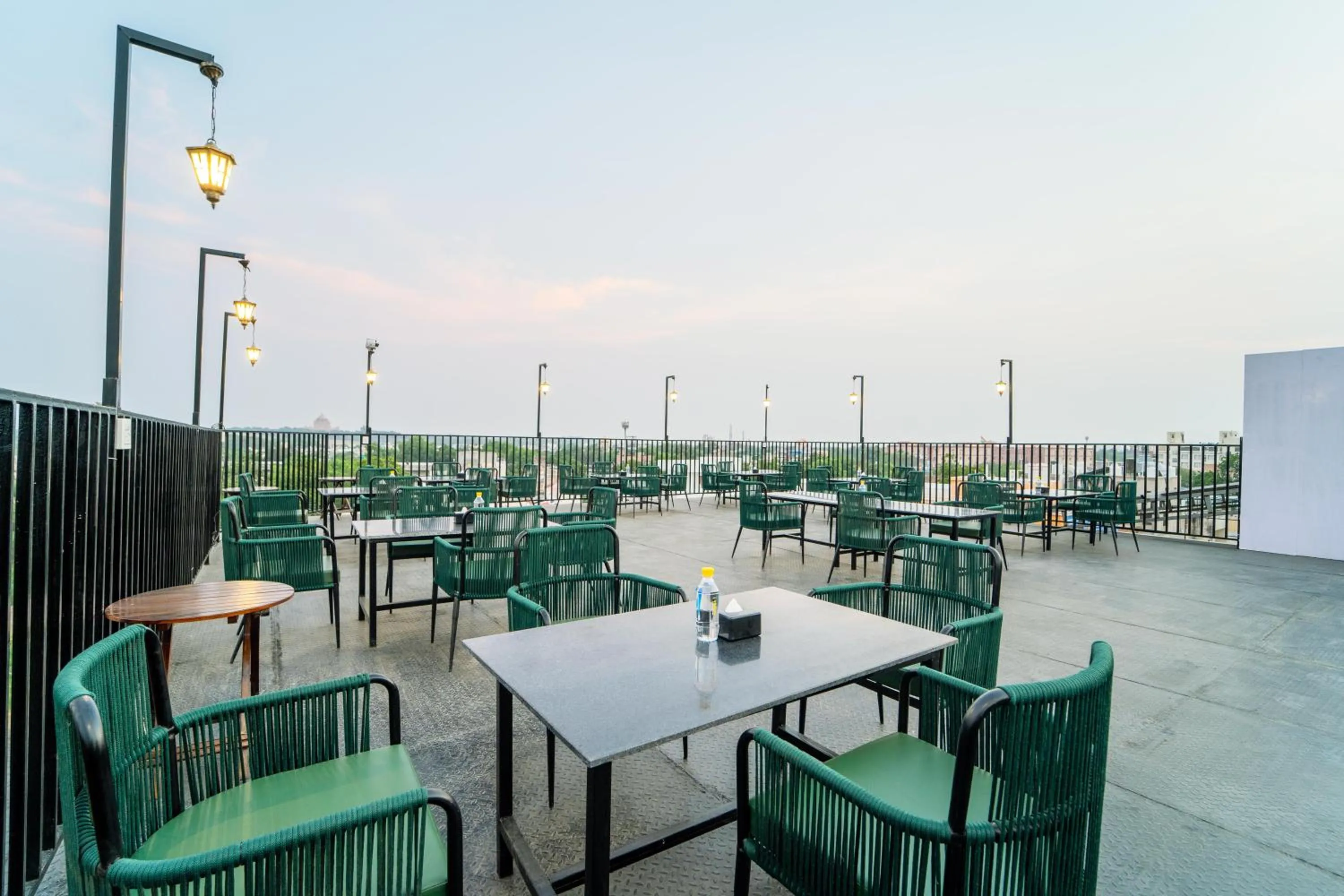 Restaurant/places to eat in Treebo Blu Vvu