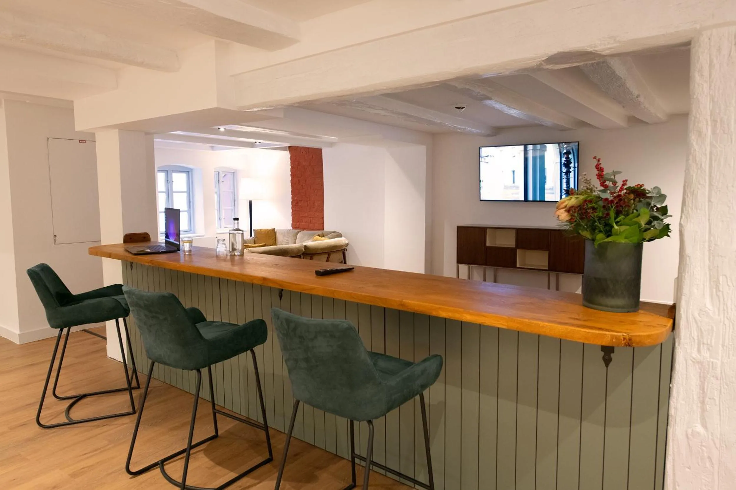 Communal lounge/ TV room in Hanse House Wismar