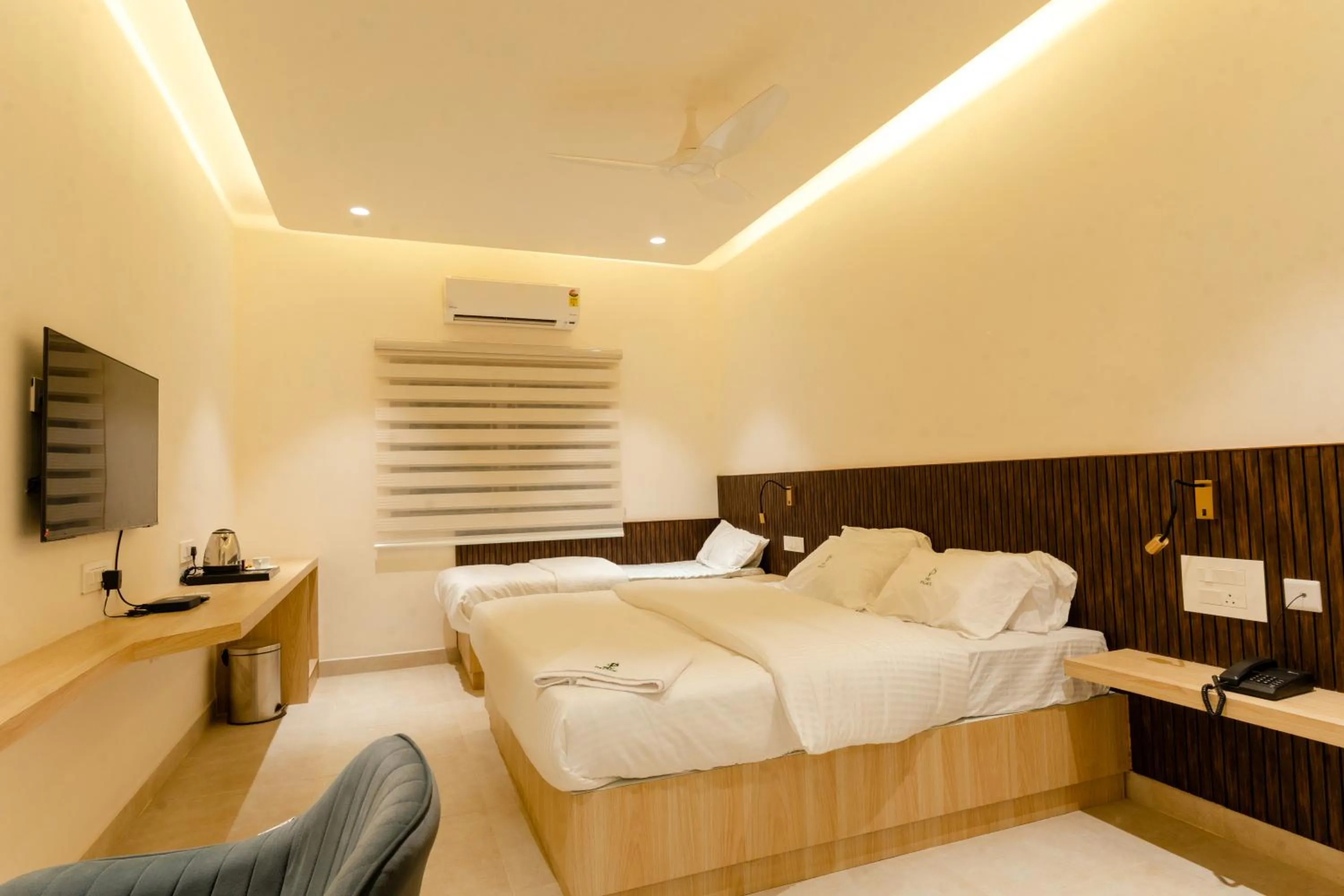 Bed in Sri Senthoor Velavan Palace SSV Palace