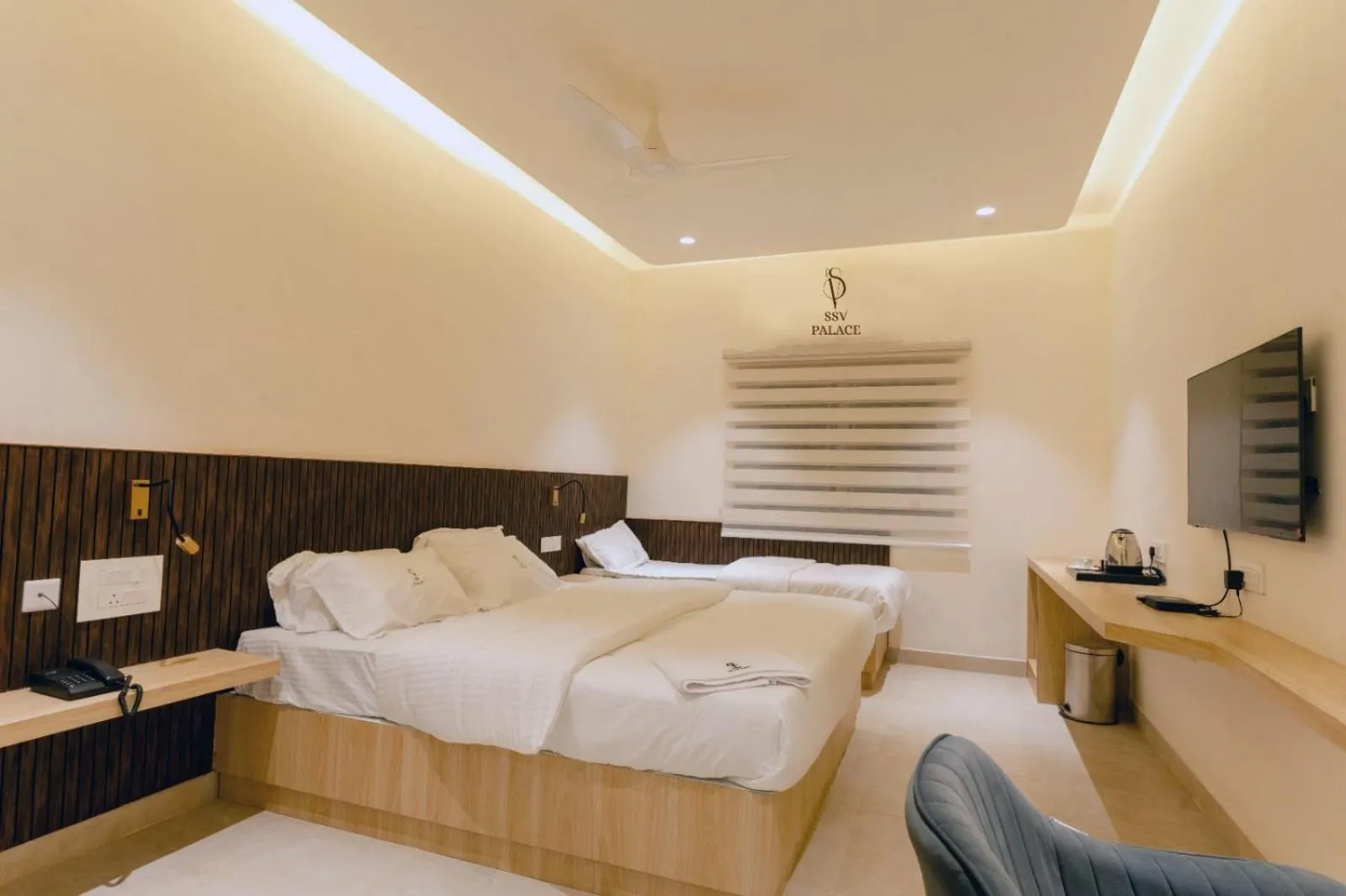 Bed in Sri Senthoor Velavan Palace SSV Palace