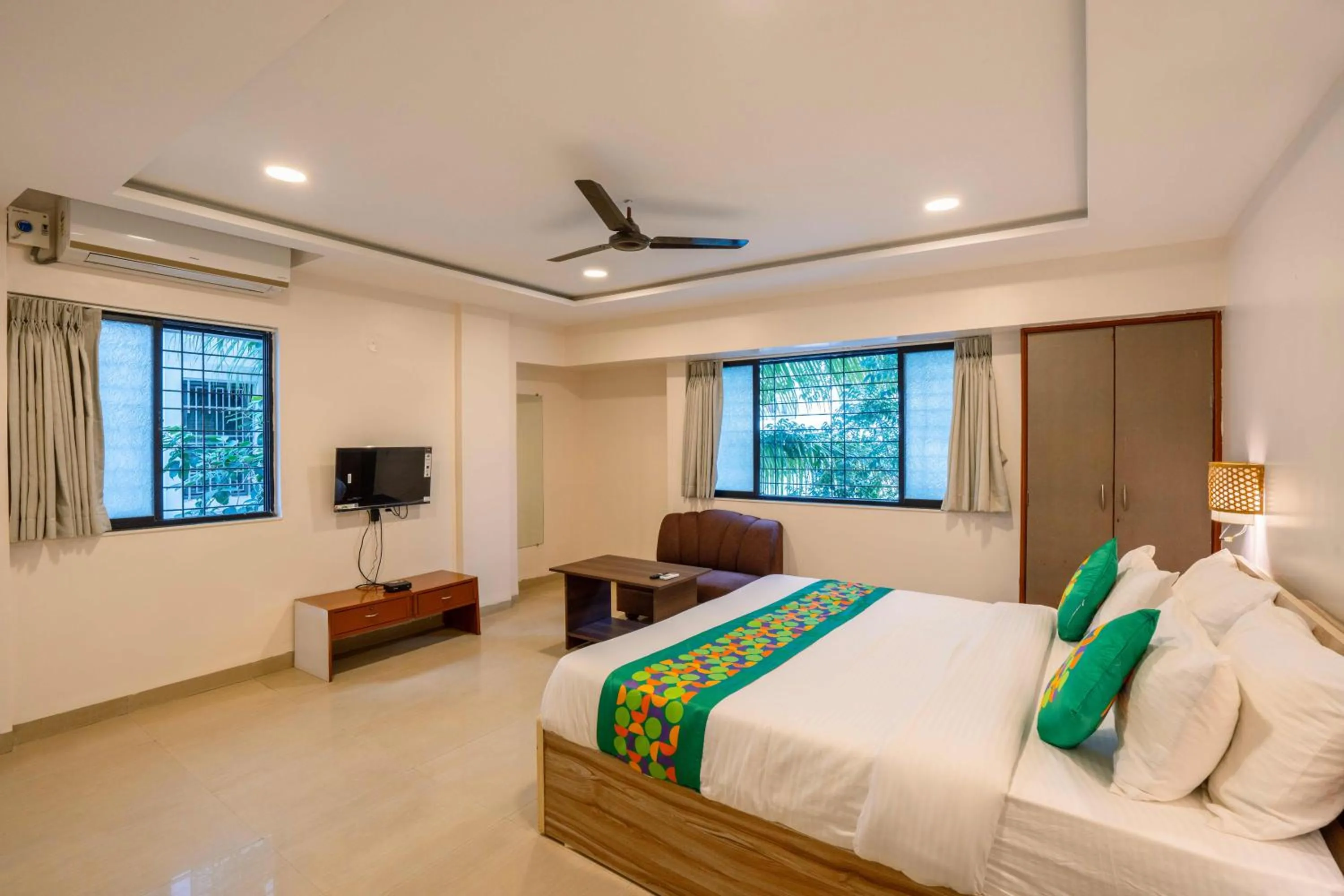 Bedroom, Bed in Treebo Royal Comfort Atithi