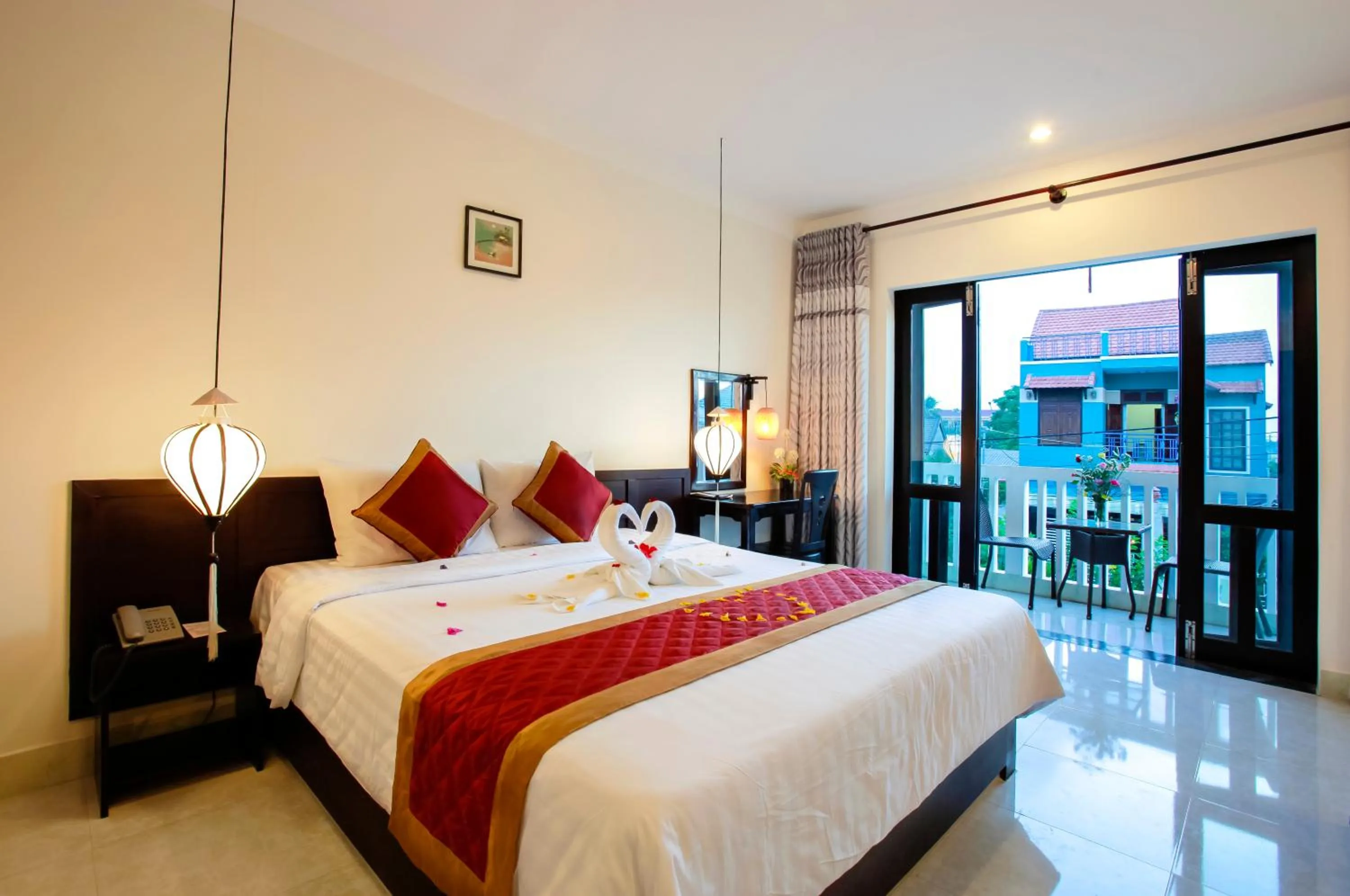 Photo of the whole room, Bed in Phuc Thao Villa