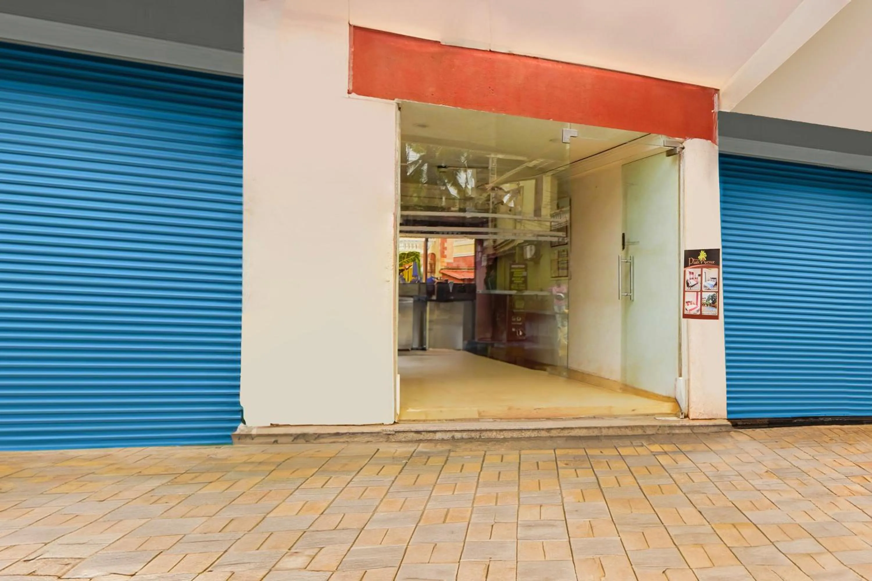 Facade/entrance in Townhouse Calangute - Baga Circle Formerly Park Avenue