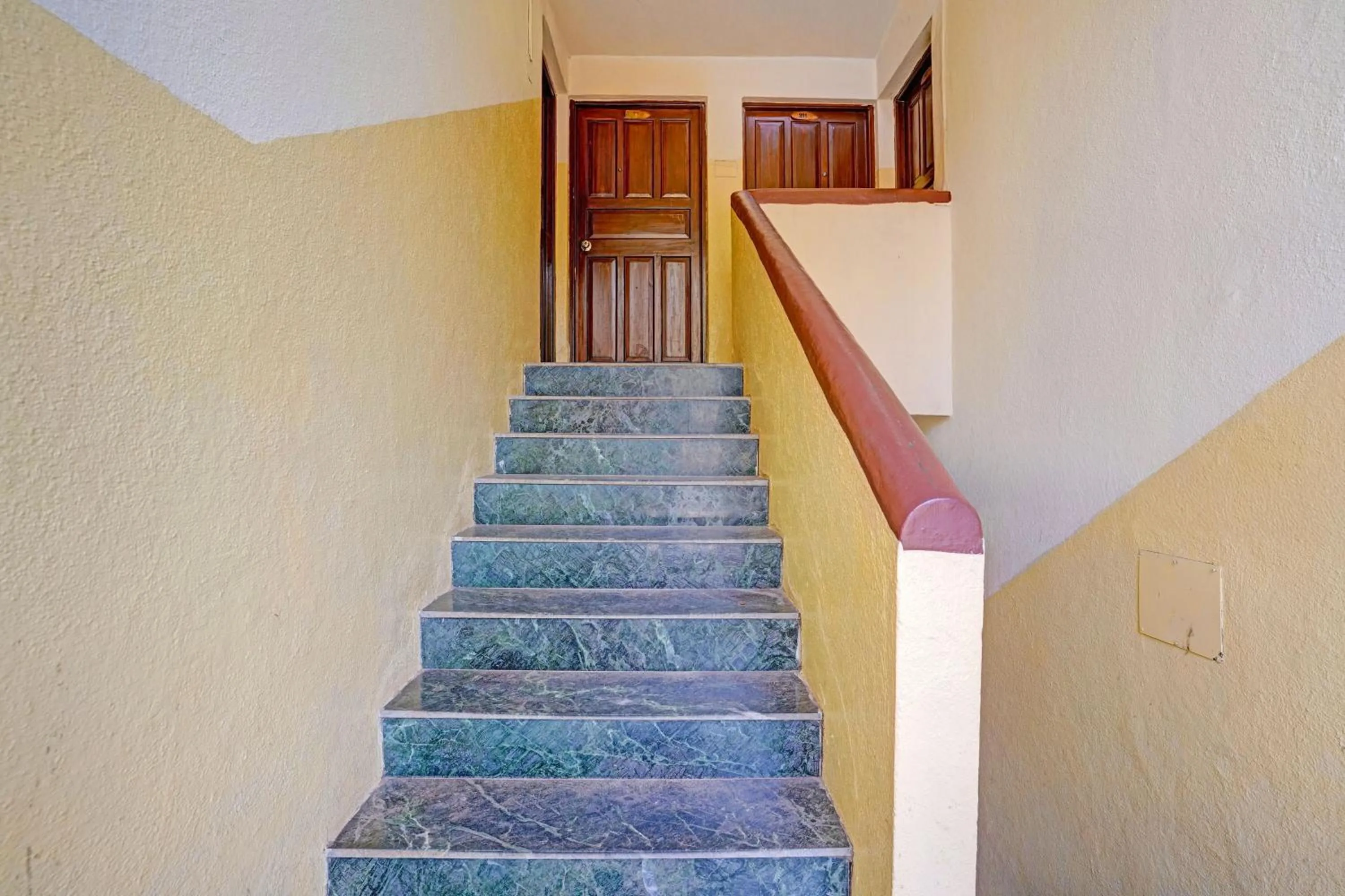 Lobby or reception in Townhouse Calangute - Baga Circle Formerly Park Avenue