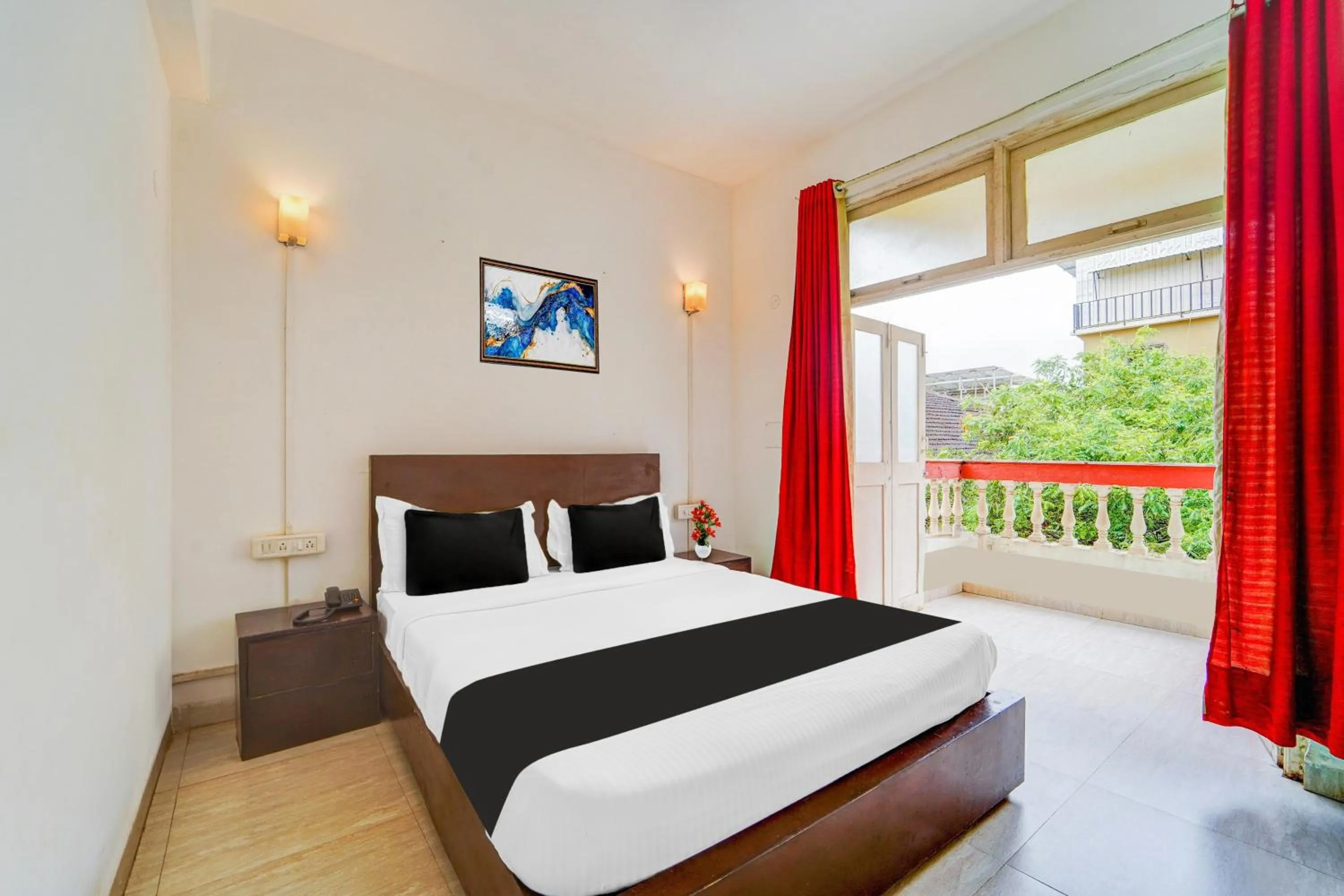 Bedroom, Bed in Townhouse Calangute - Baga Circle Formerly Park Avenue