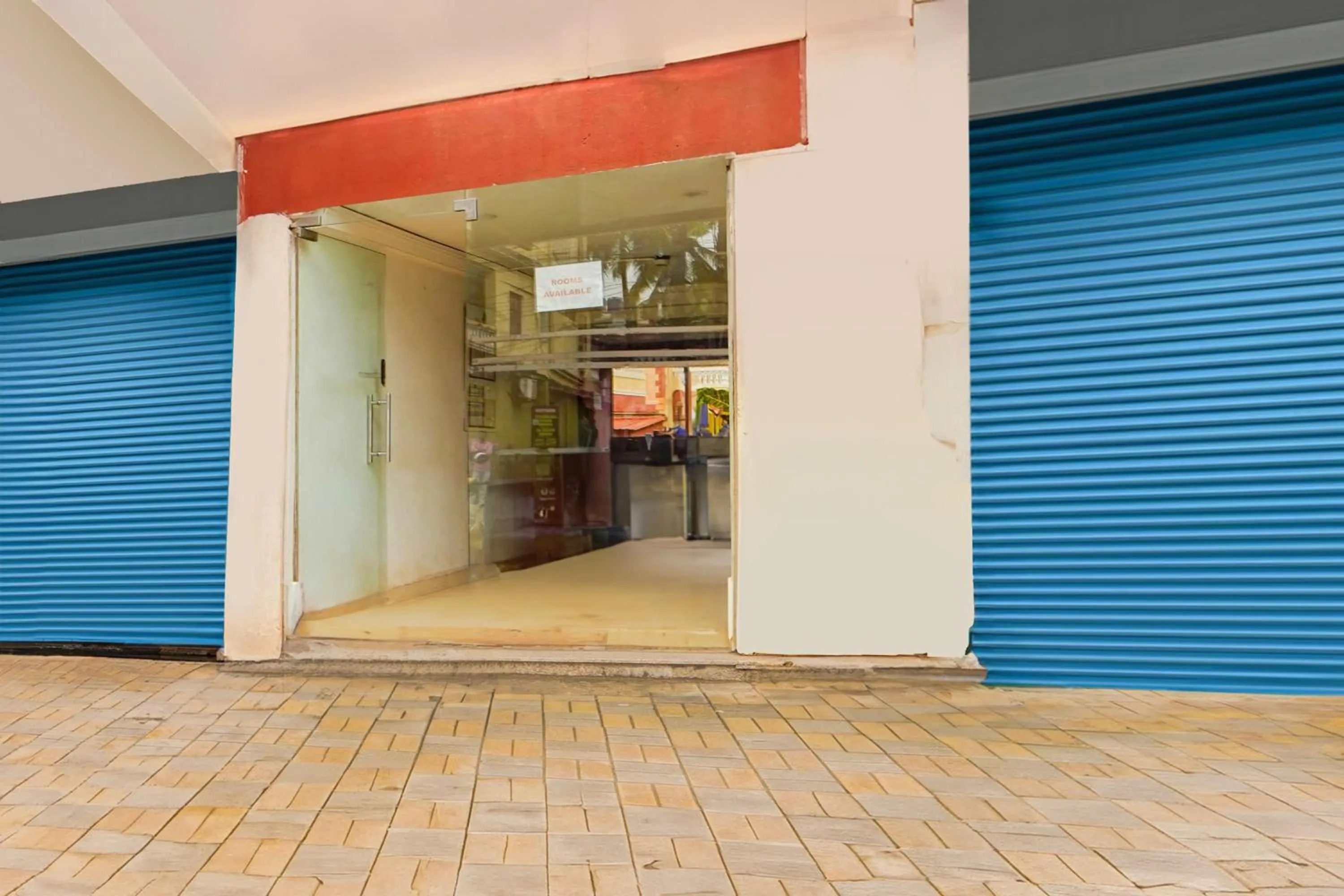 Facade/entrance in Townhouse Calangute - Baga Circle Formerly Park Avenue