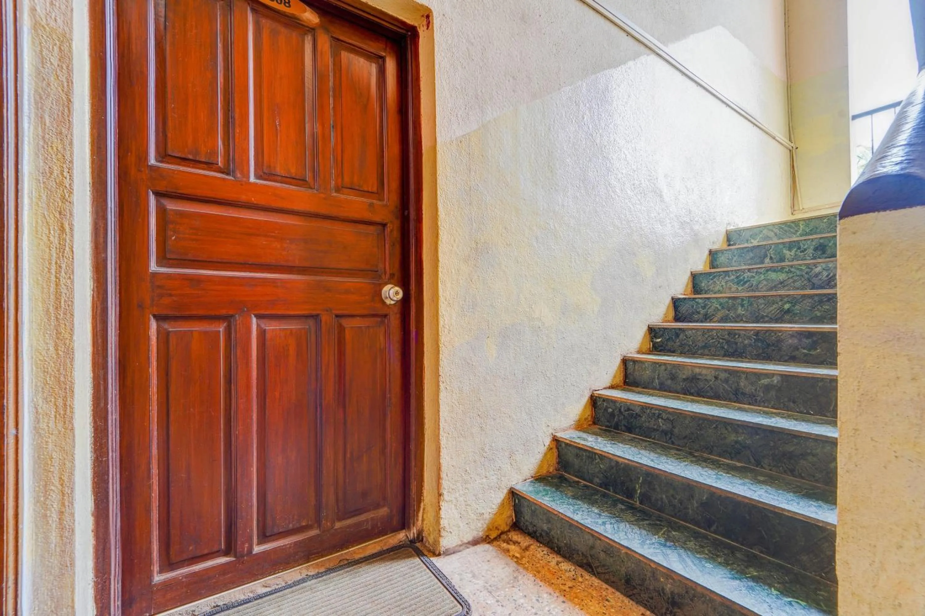 Lobby or reception in Townhouse Calangute - Baga Circle Formerly Park Avenue