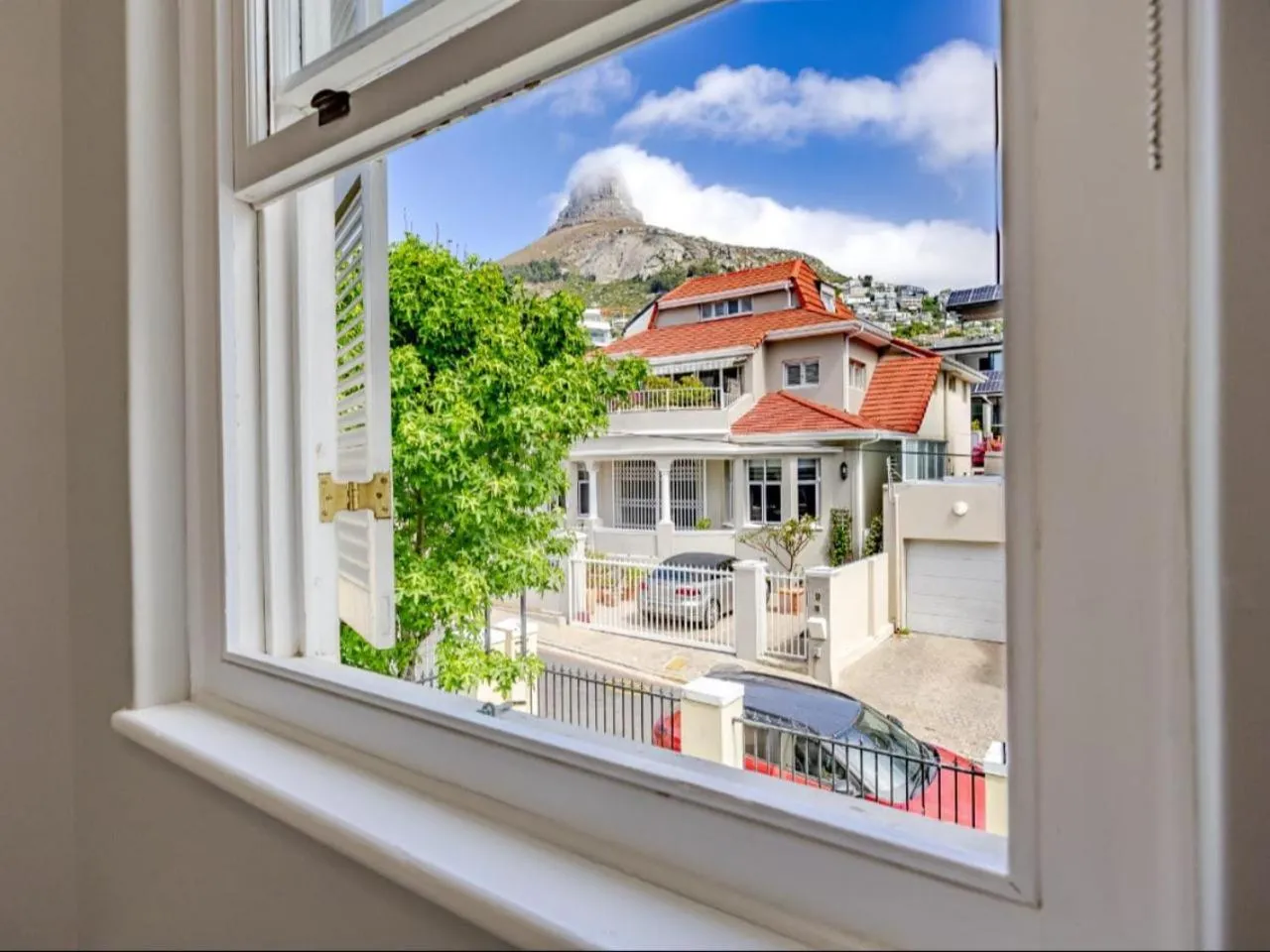 Mountain view in Craigrownie Luxury Guest House