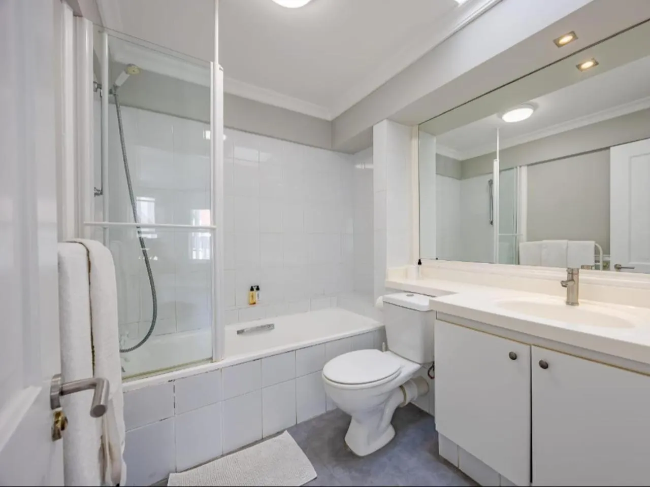 Bathroom in Craigrownie Luxury Guest House