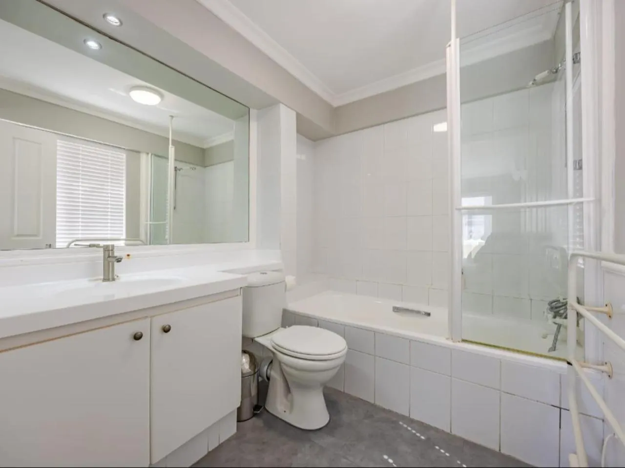 Bathroom in Craigrownie Luxury Guest House