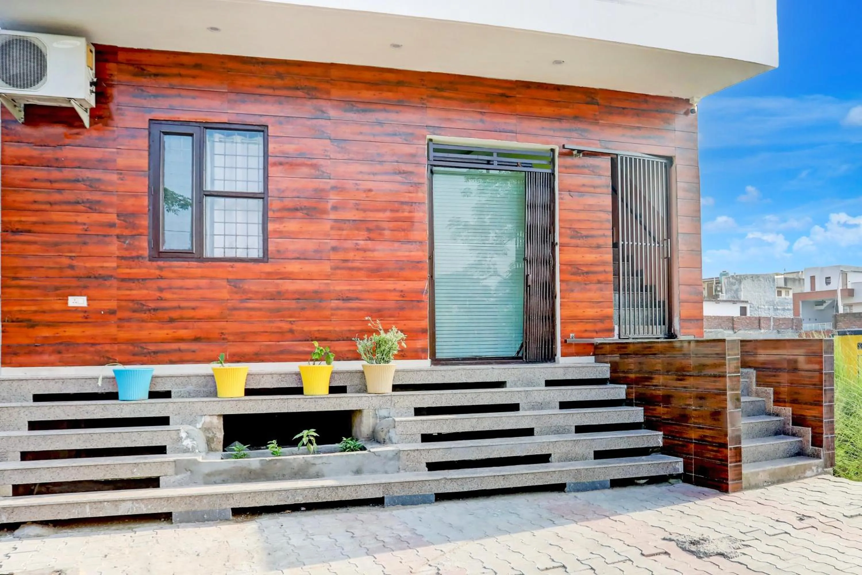 Facade/entrance in Hotel O HILL VIEW LUXURIOUS ROOMS