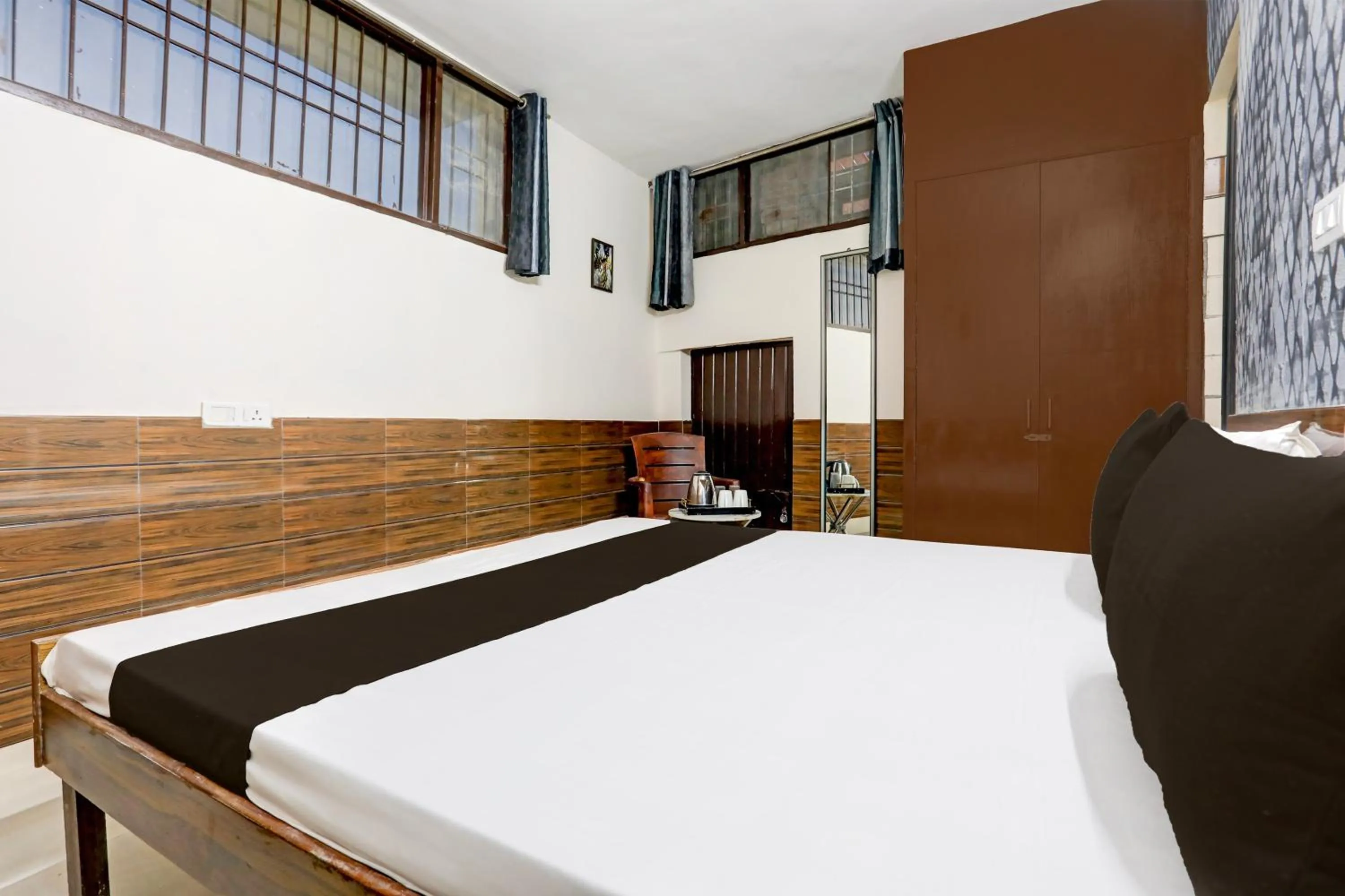 Bedroom, Bed in Hotel O HILL VIEW LUXURIOUS ROOMS