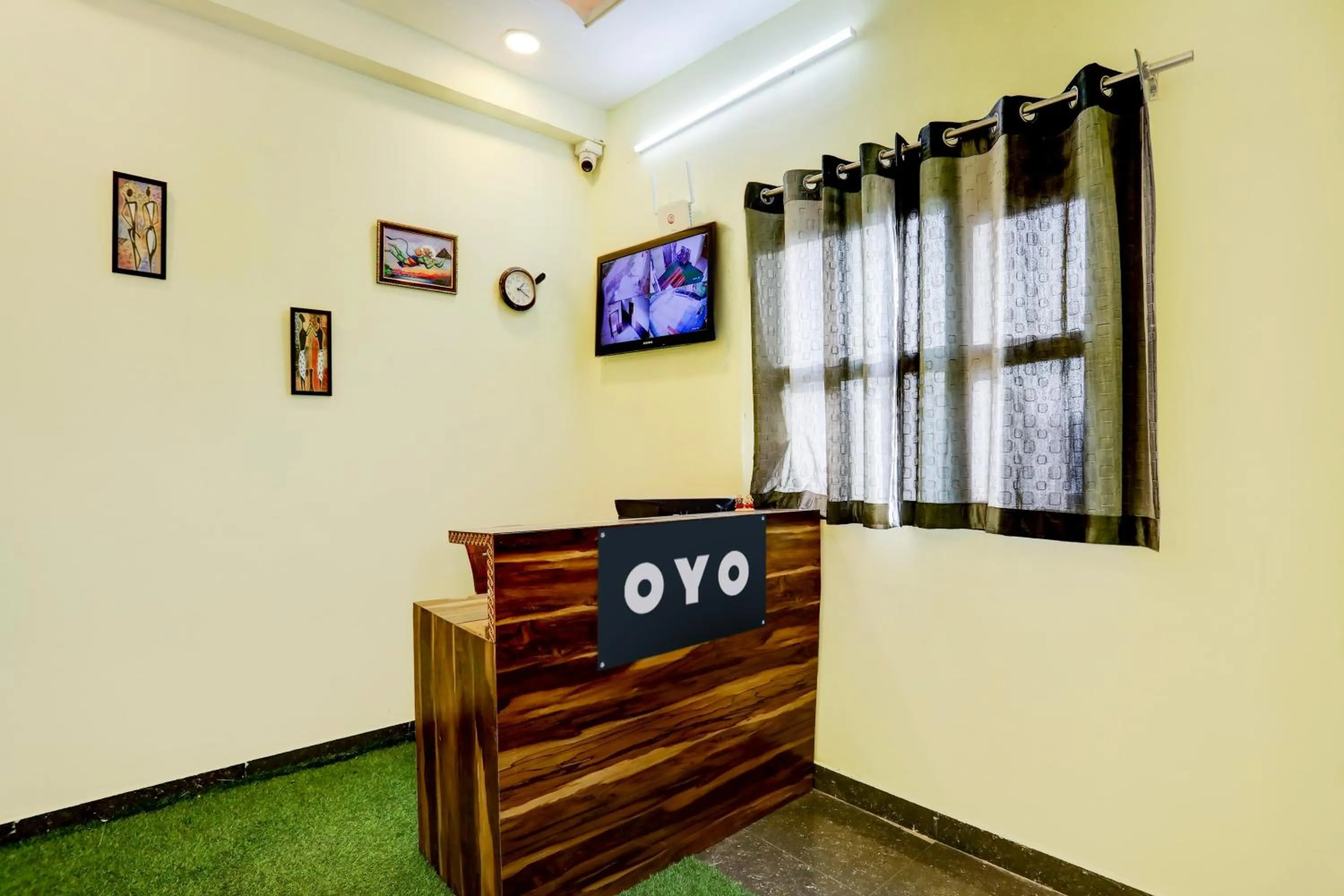 Lobby or reception in Hotel O HILL VIEW LUXURIOUS ROOMS