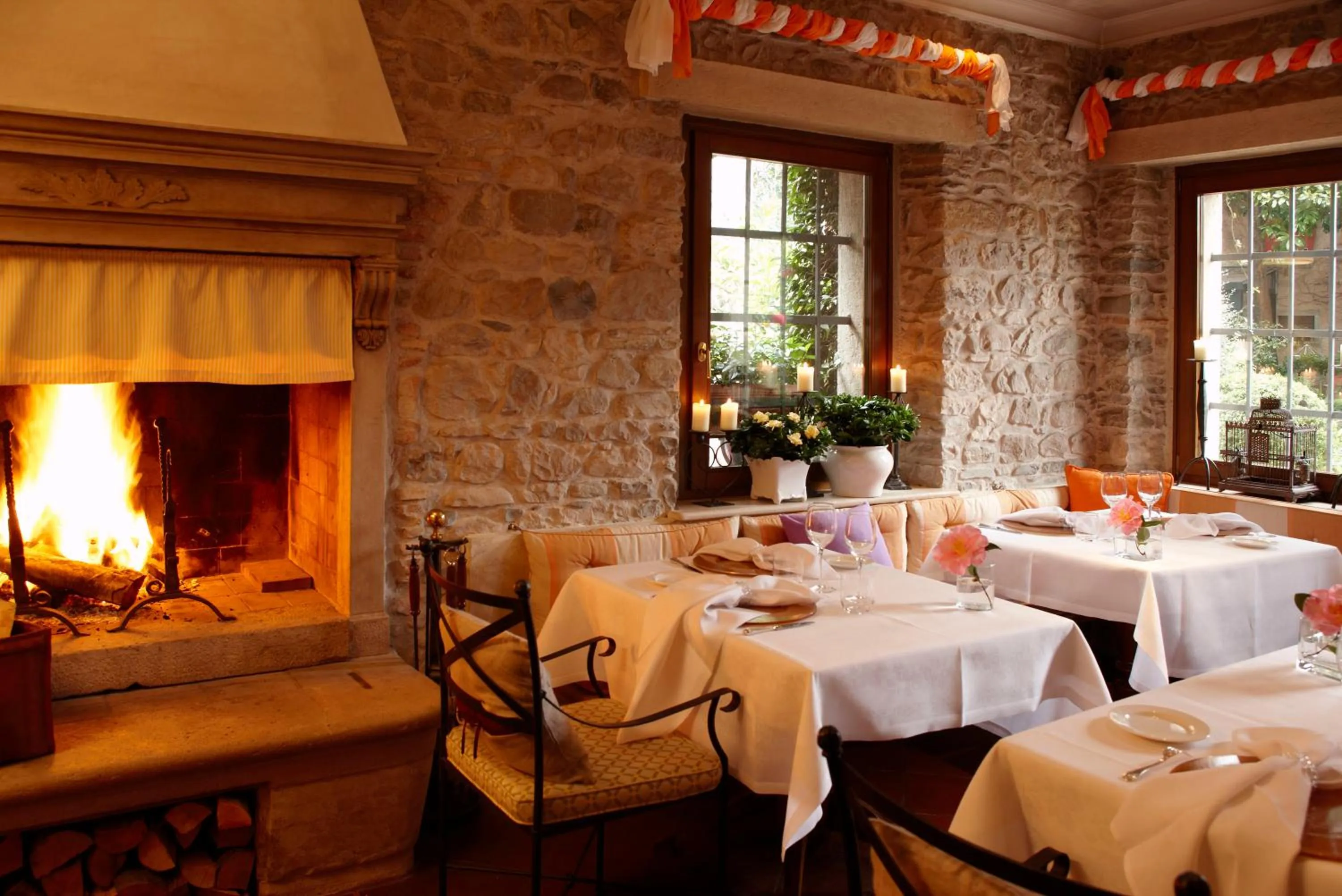 Restaurant/places to eat in Villa Abbazia Relais & Chateaux