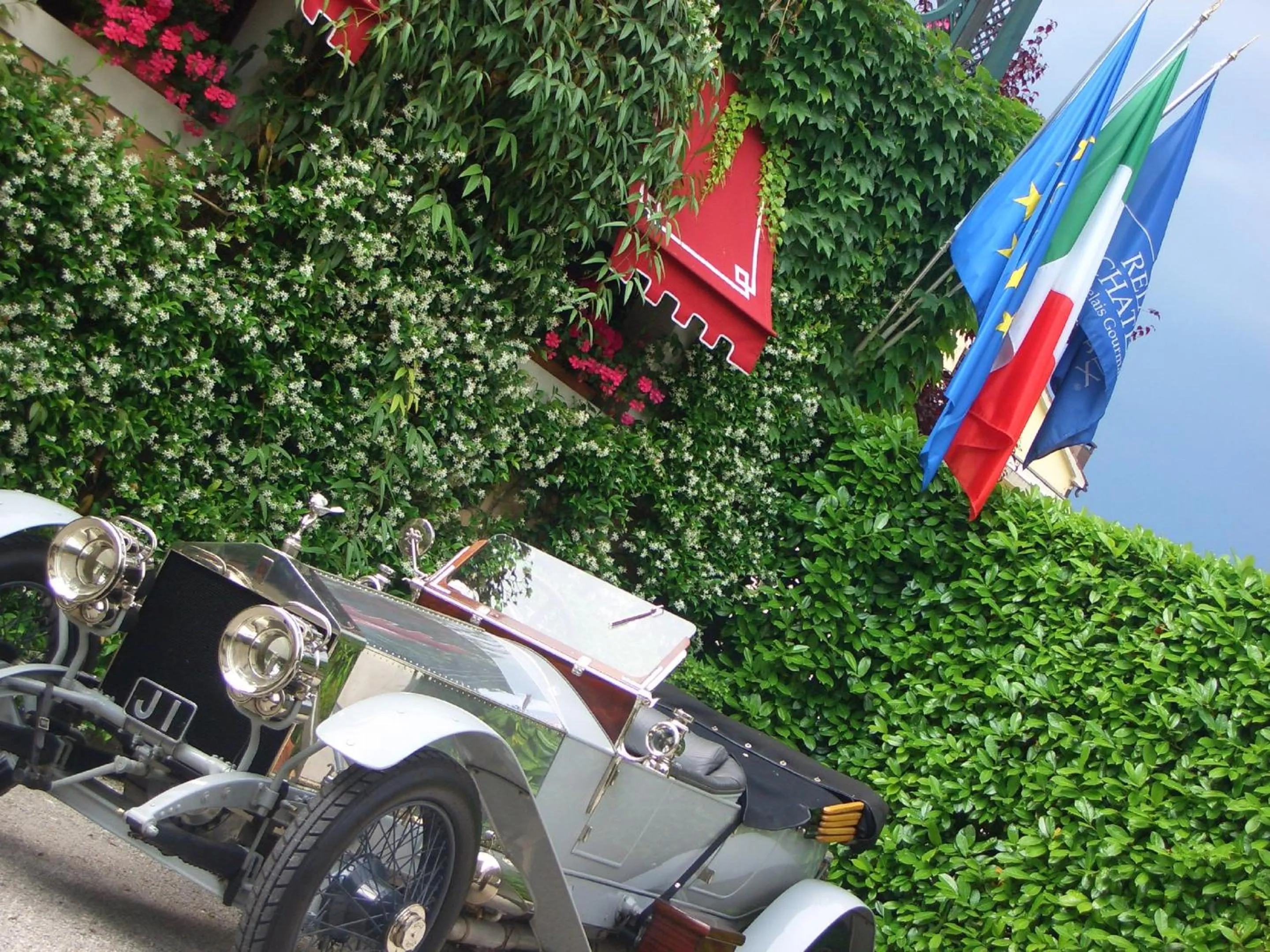 Facade/entrance in Villa Abbazia Relais & Chateaux