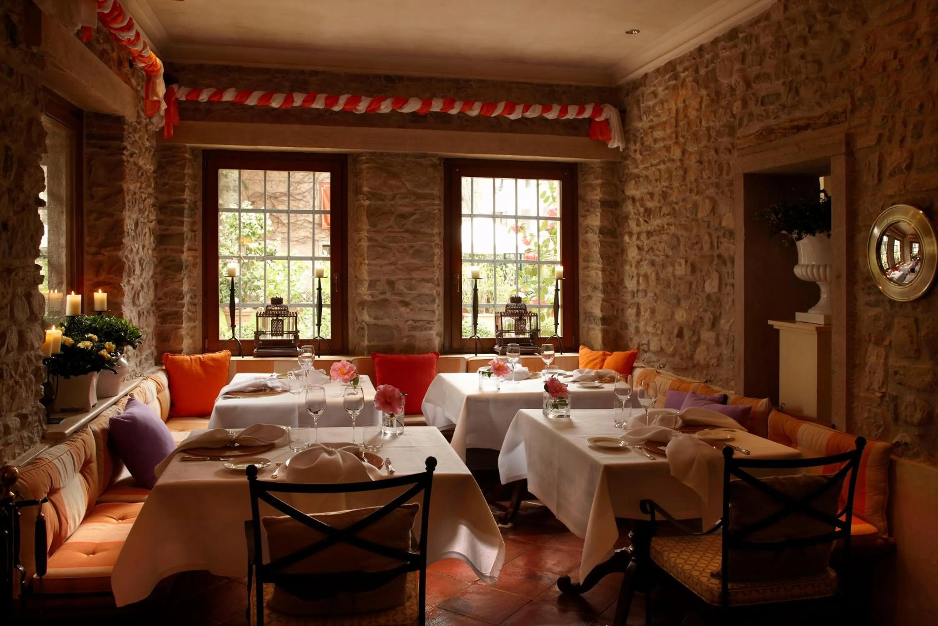 Restaurant/places to eat in Villa Abbazia Relais & Chateaux
