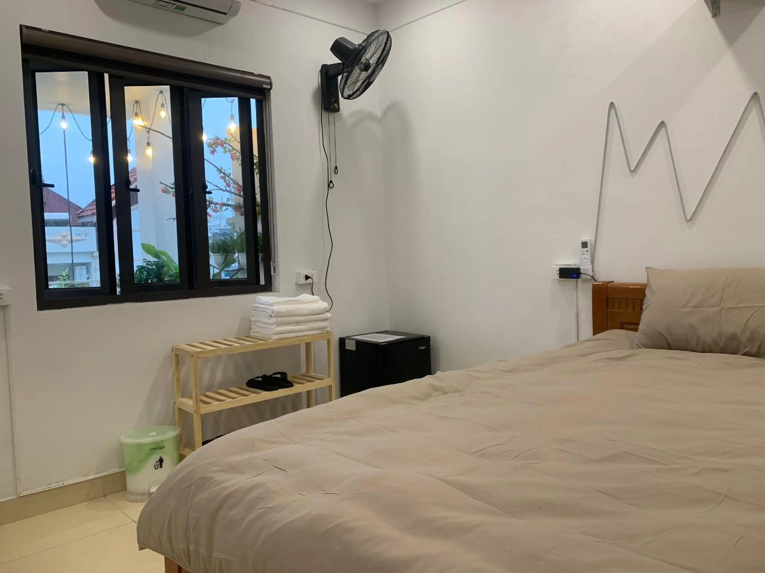 Bed in X-Stay Thư Trung