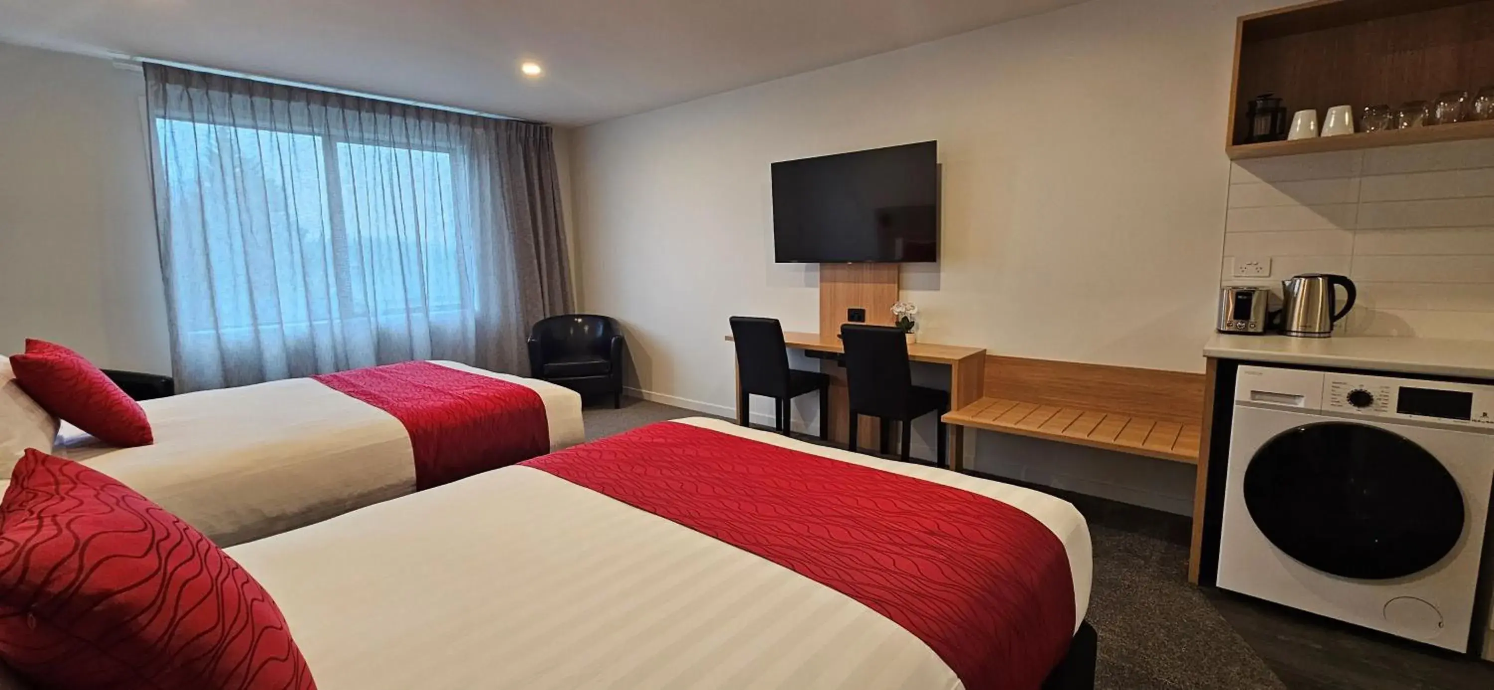 Deluxe Twin Room in Alps Motel & Apartments Deluxe Twin Room in Alps Motel & Apartments