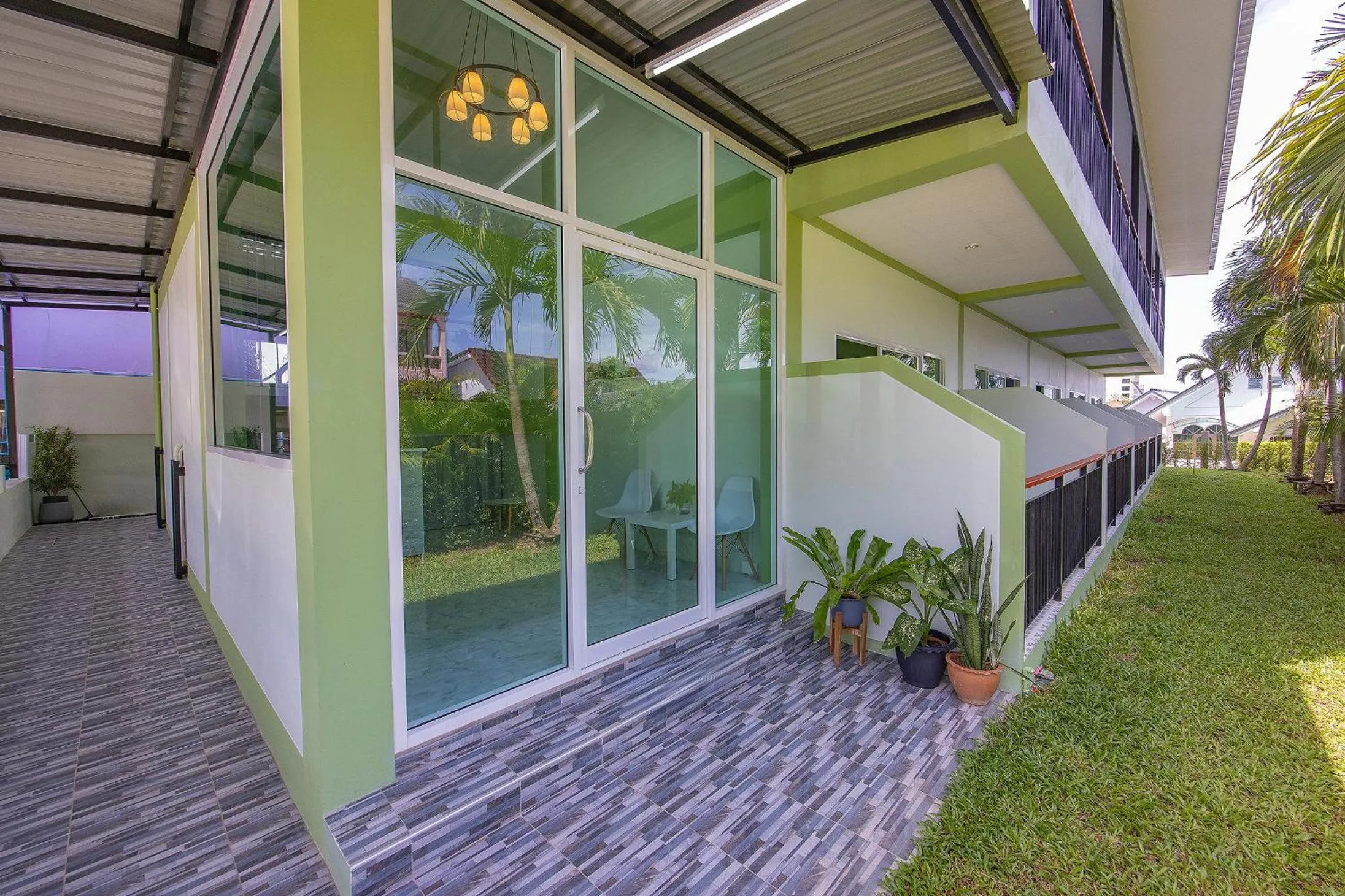 Garden view in Karon Hotel at 22