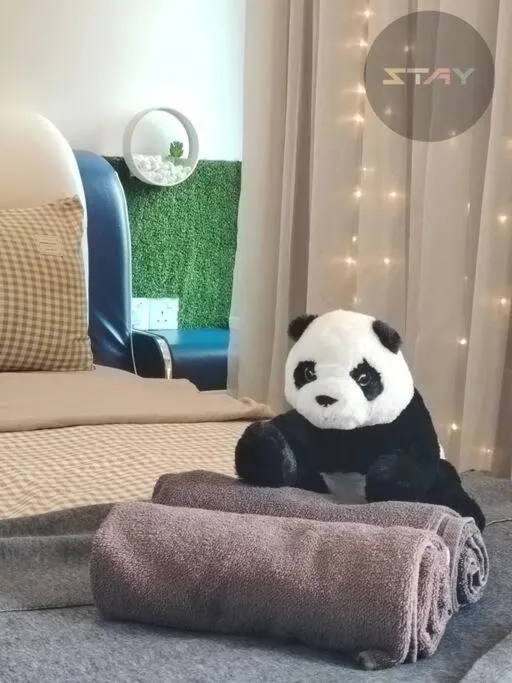 Almas Suites Cozy King Bed Studio Netflix By STAY