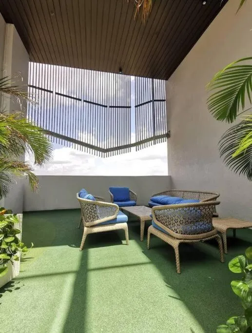 Almas Suites Cozy King Bed Studio Netflix By STAY