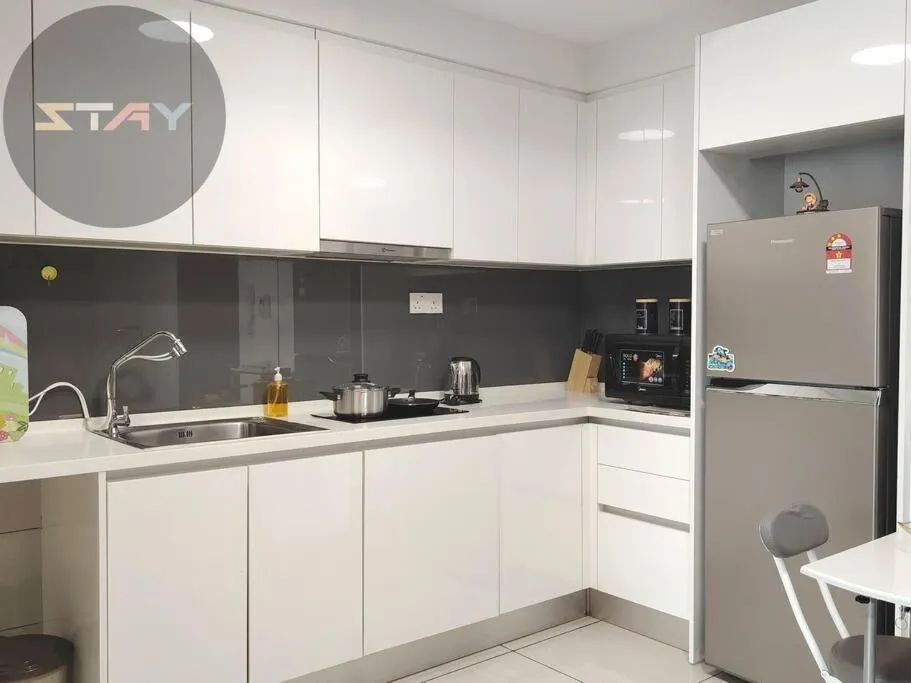 Almas Suites Cozy King Bed Studio Netflix By STAY