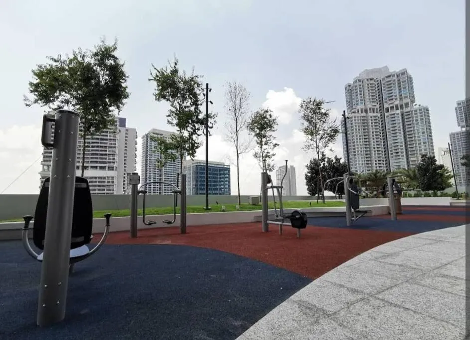 Almas Suites Cozy King Bed Studio Netflix By STAY